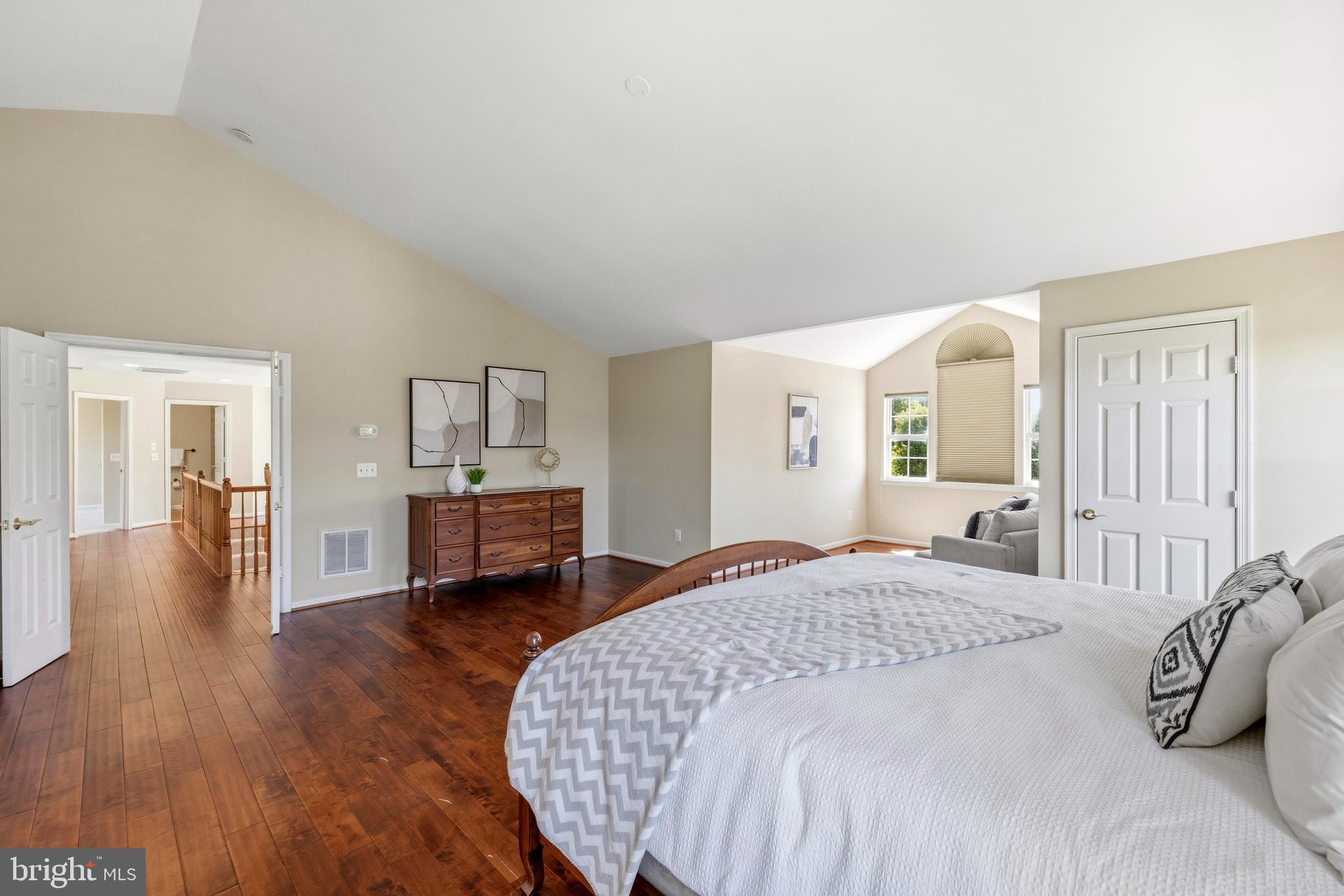 REGENCY AT ASHBURN - Residential