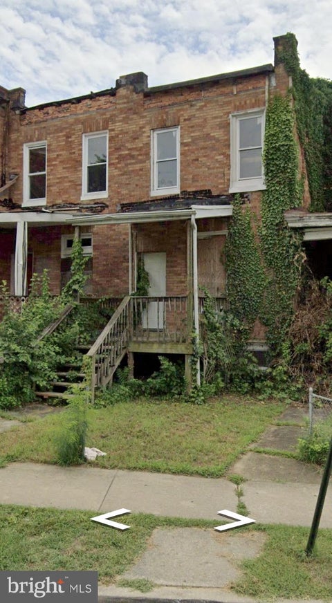 Townhouse For Sale - 988 N Franklintown Road<br/> Baltimore City County, BALTIMORE, MD 21216