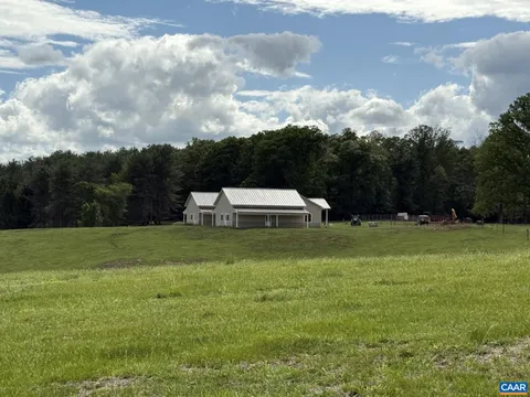 MLS: 664102