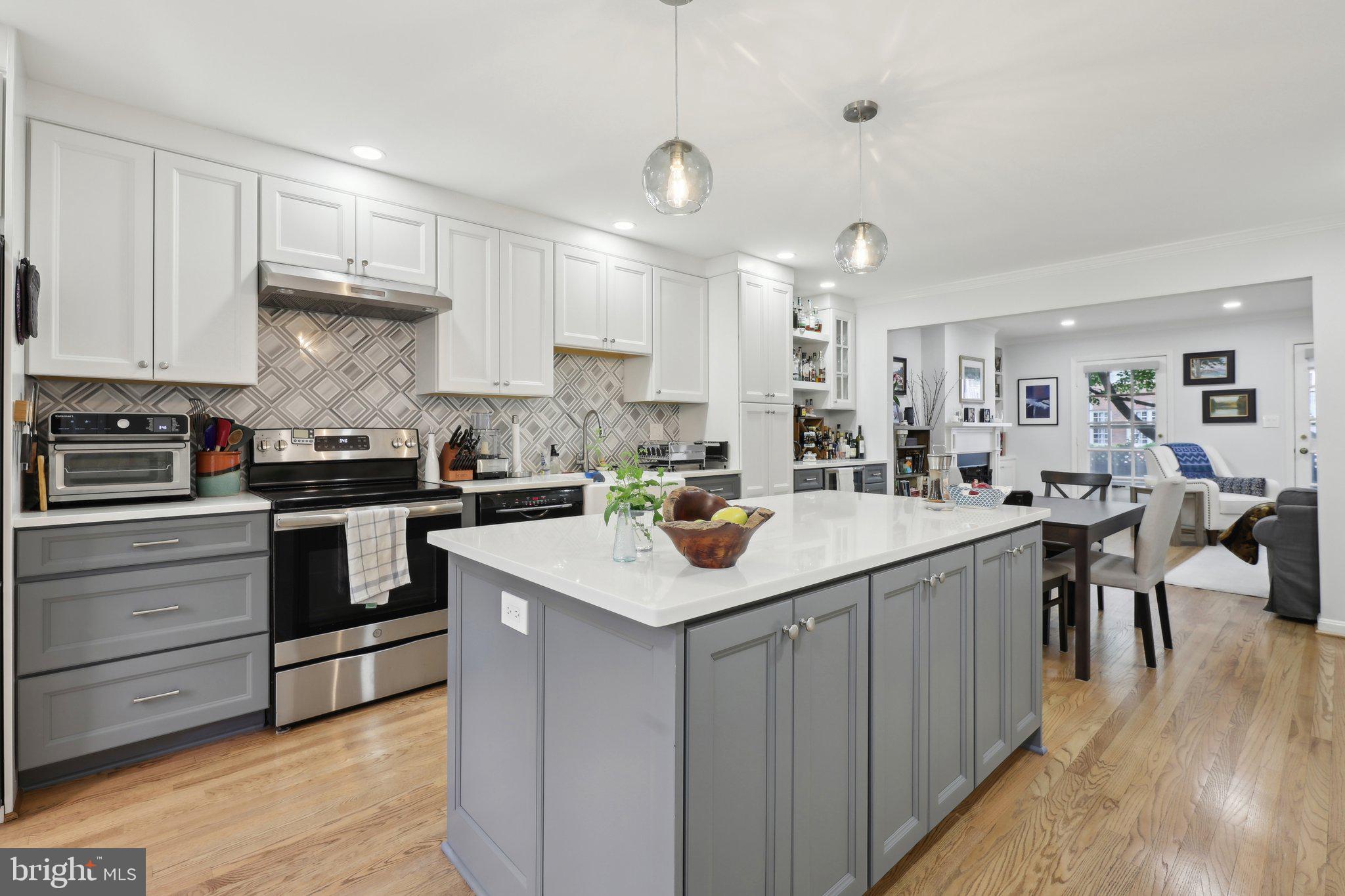 OLD TOWN STATION - Residential Lease