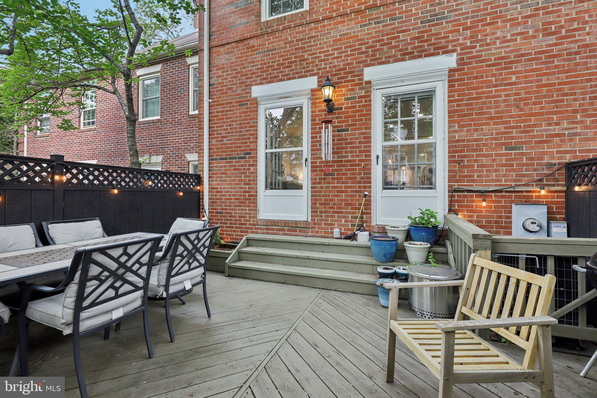 OLD TOWN STATION - Residential Lease