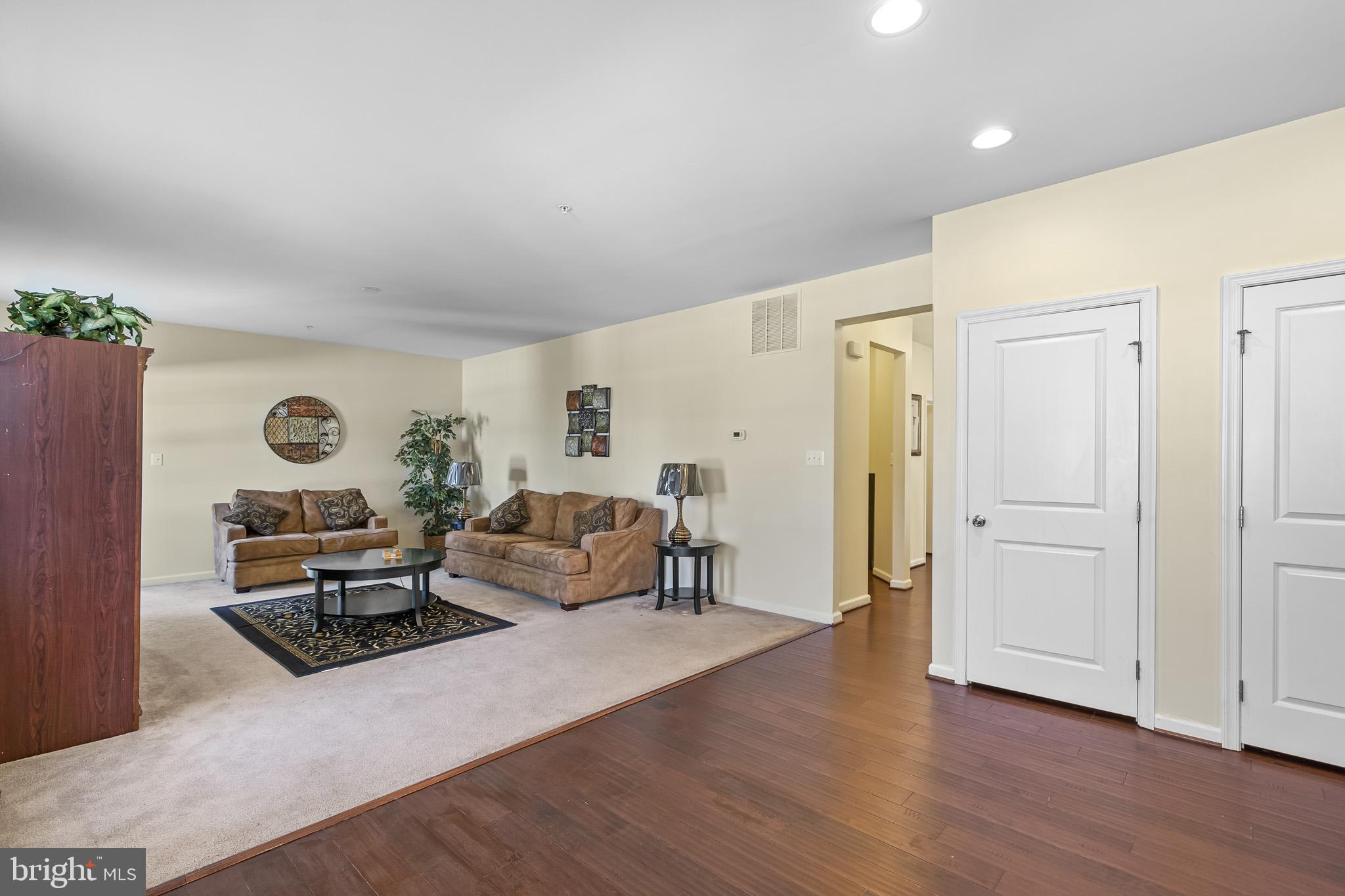 GREENHAVEN RUN - Residential