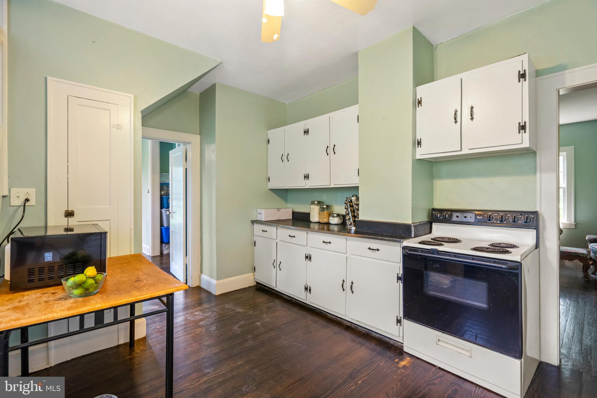 WARDS MEADOWS - Residential