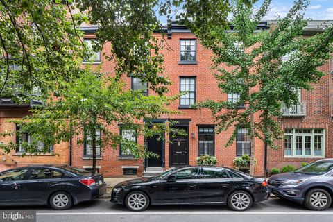 1932 PINE STREET PHILADELPHIA PA 19103