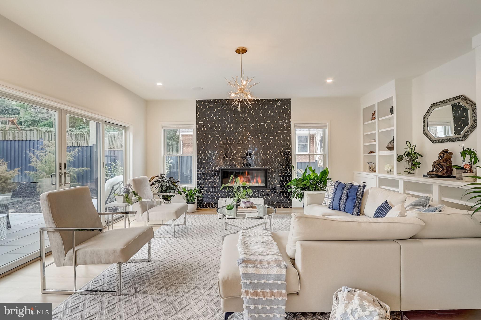 AURORA HILLS - Residential