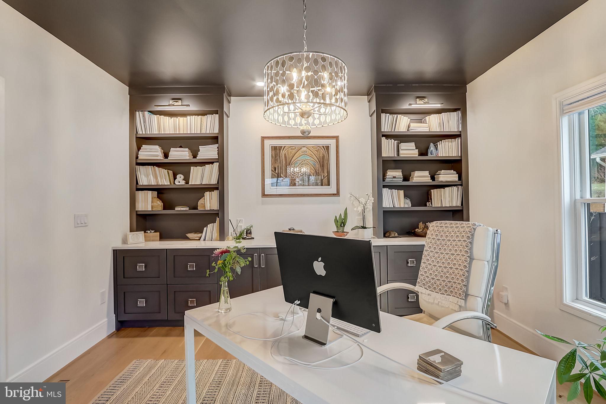 AURORA HILLS - Residential