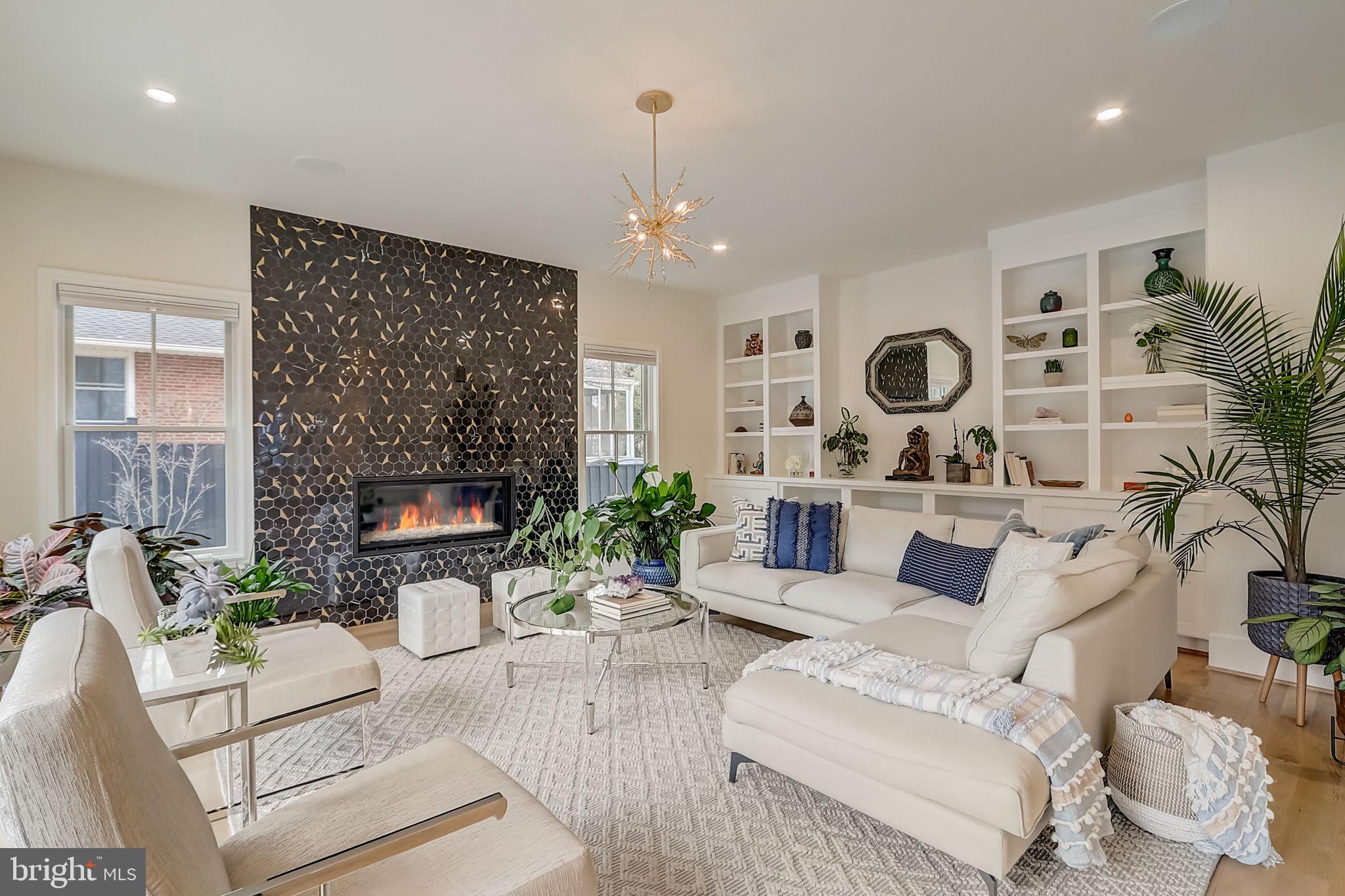 AURORA HILLS - Residential