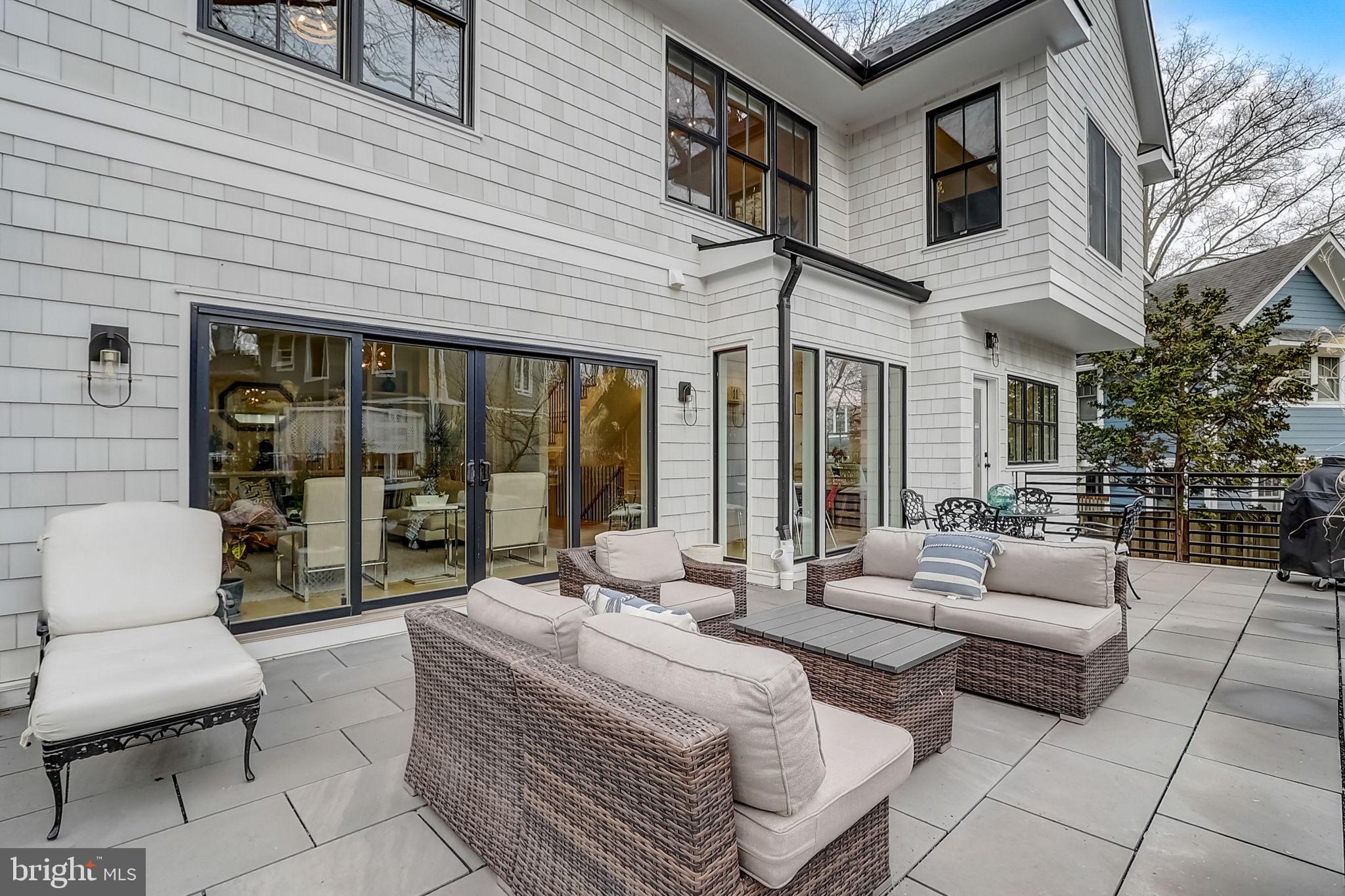 AURORA HILLS - Residential