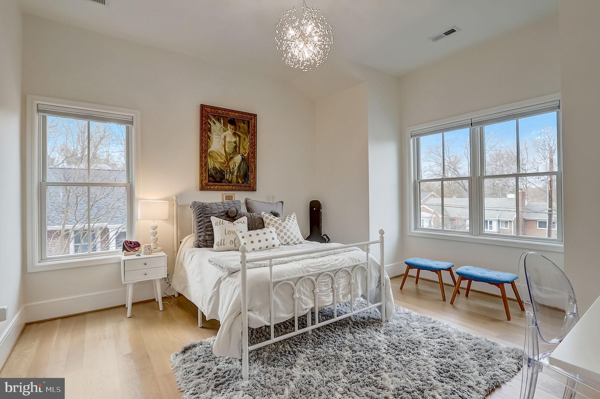 AURORA HILLS - Residential