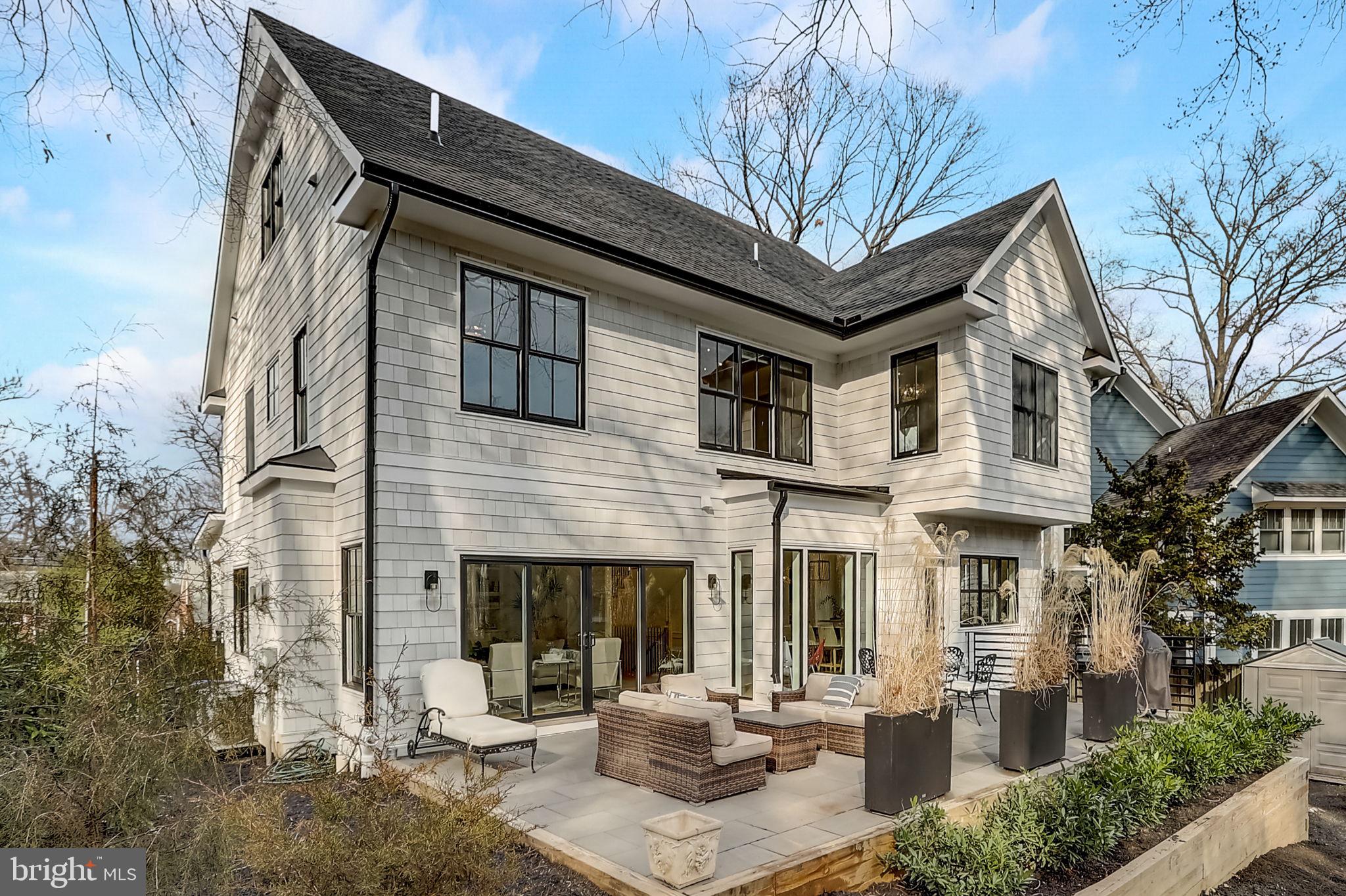 AURORA HILLS - Residential