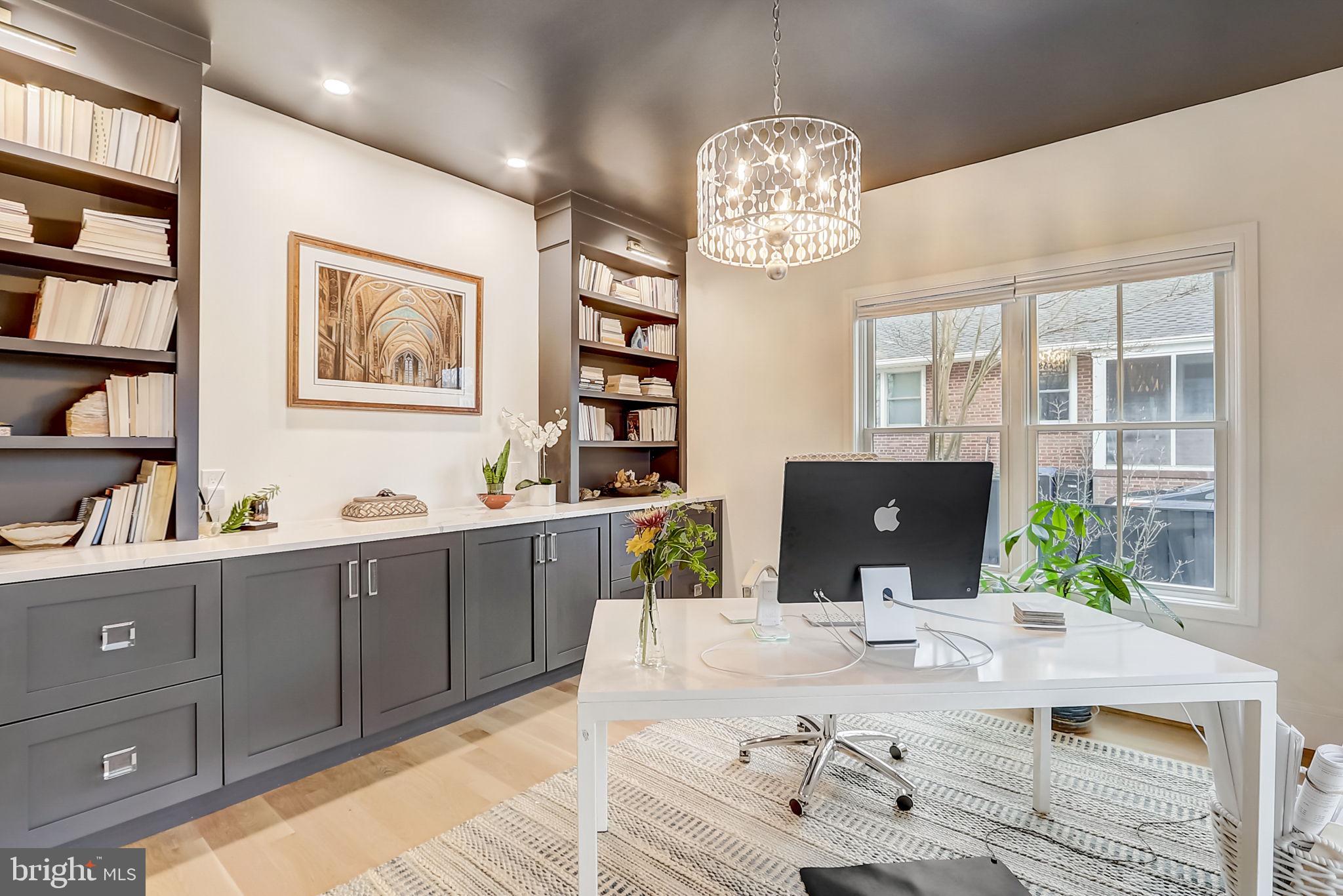 AURORA HILLS - Residential