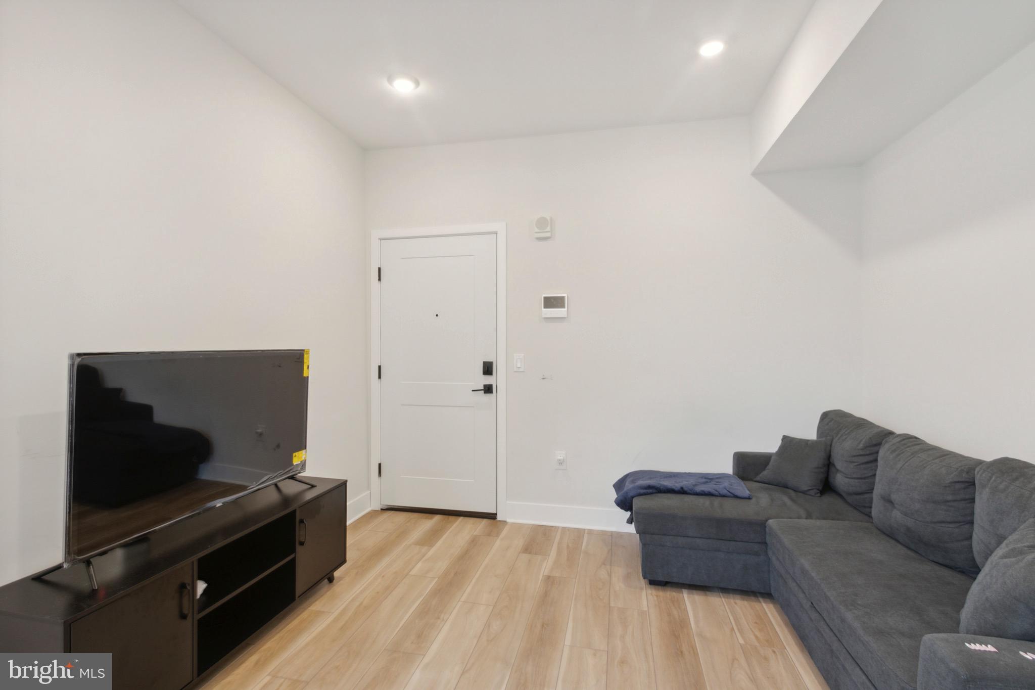 3836 HAVERFORD AVENUE