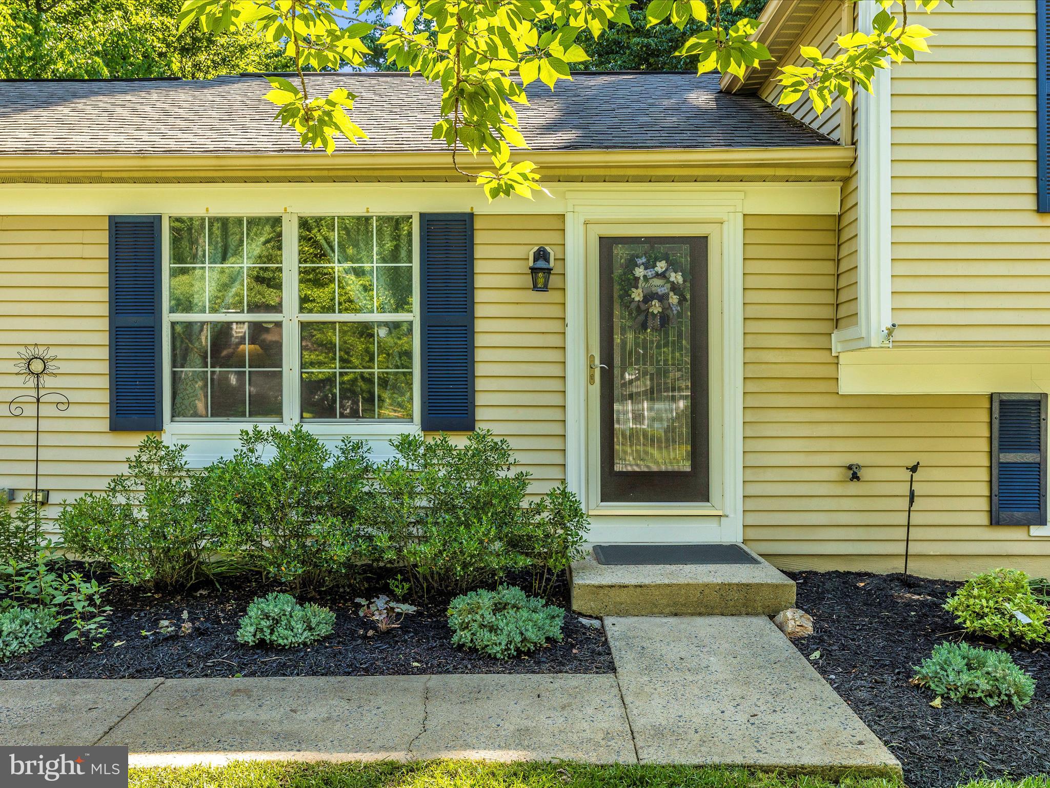 POTOMAC VILLAGE - Residential