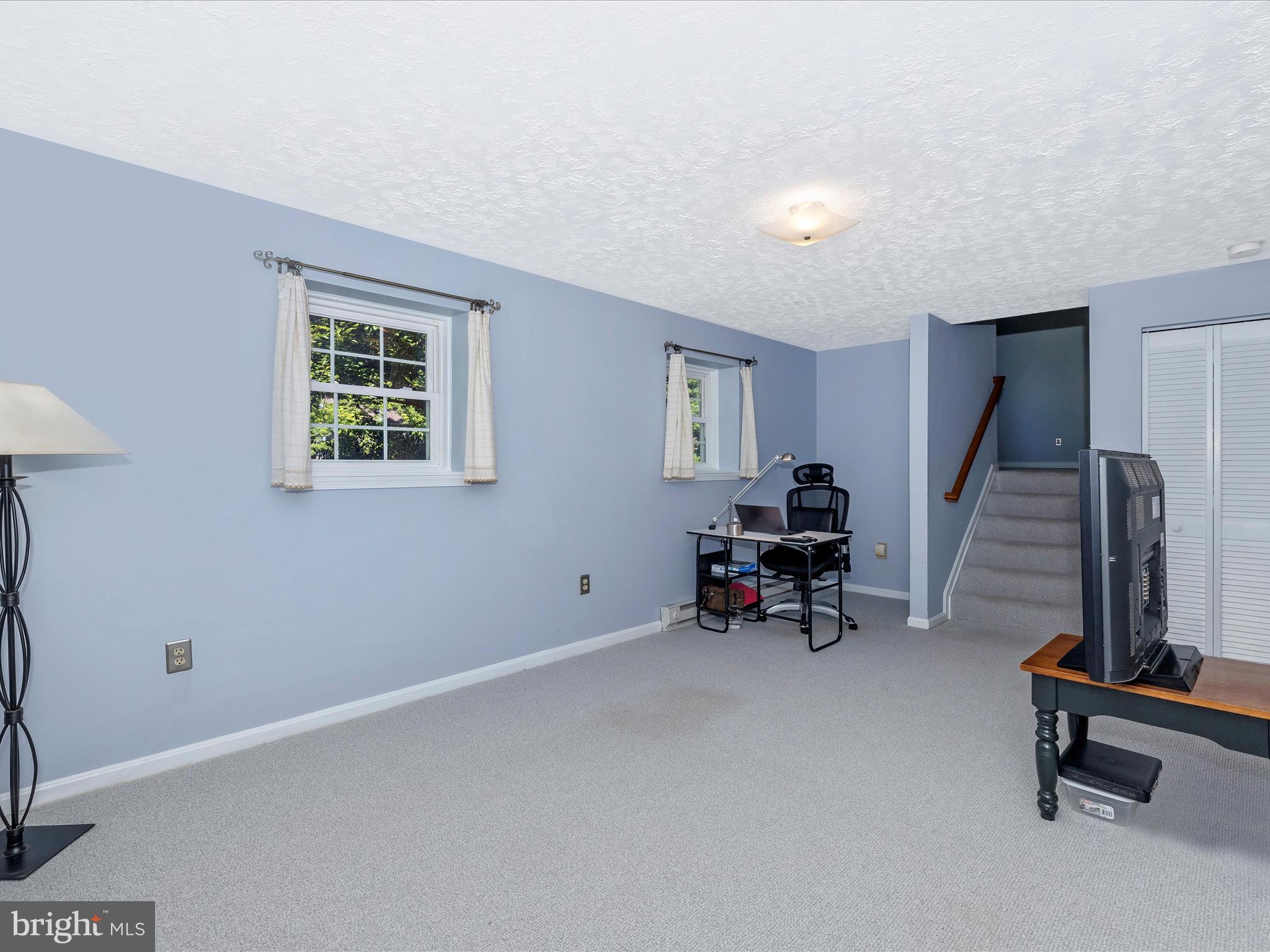 POTOMAC VILLAGE - Residential