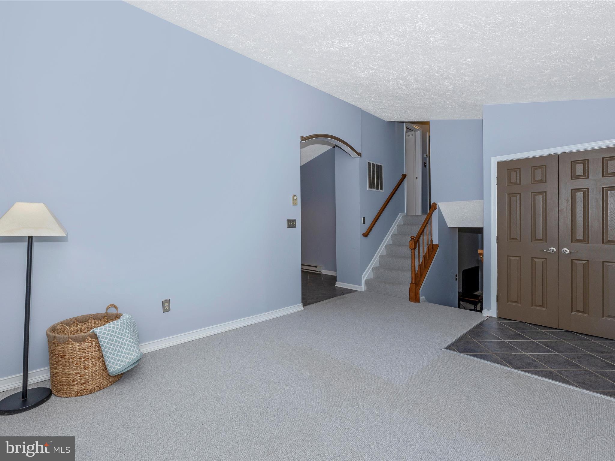 POTOMAC VILLAGE - Residential