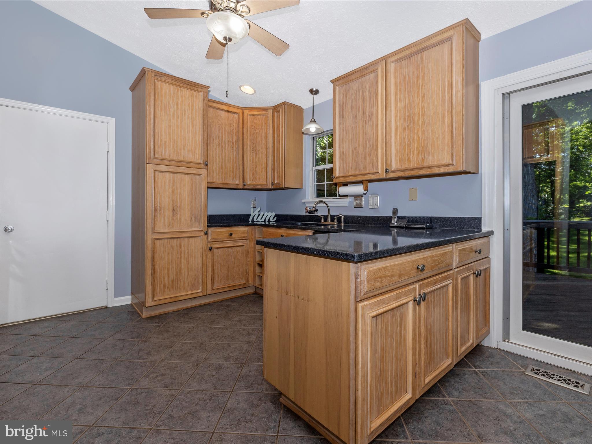 POTOMAC VILLAGE - Residential