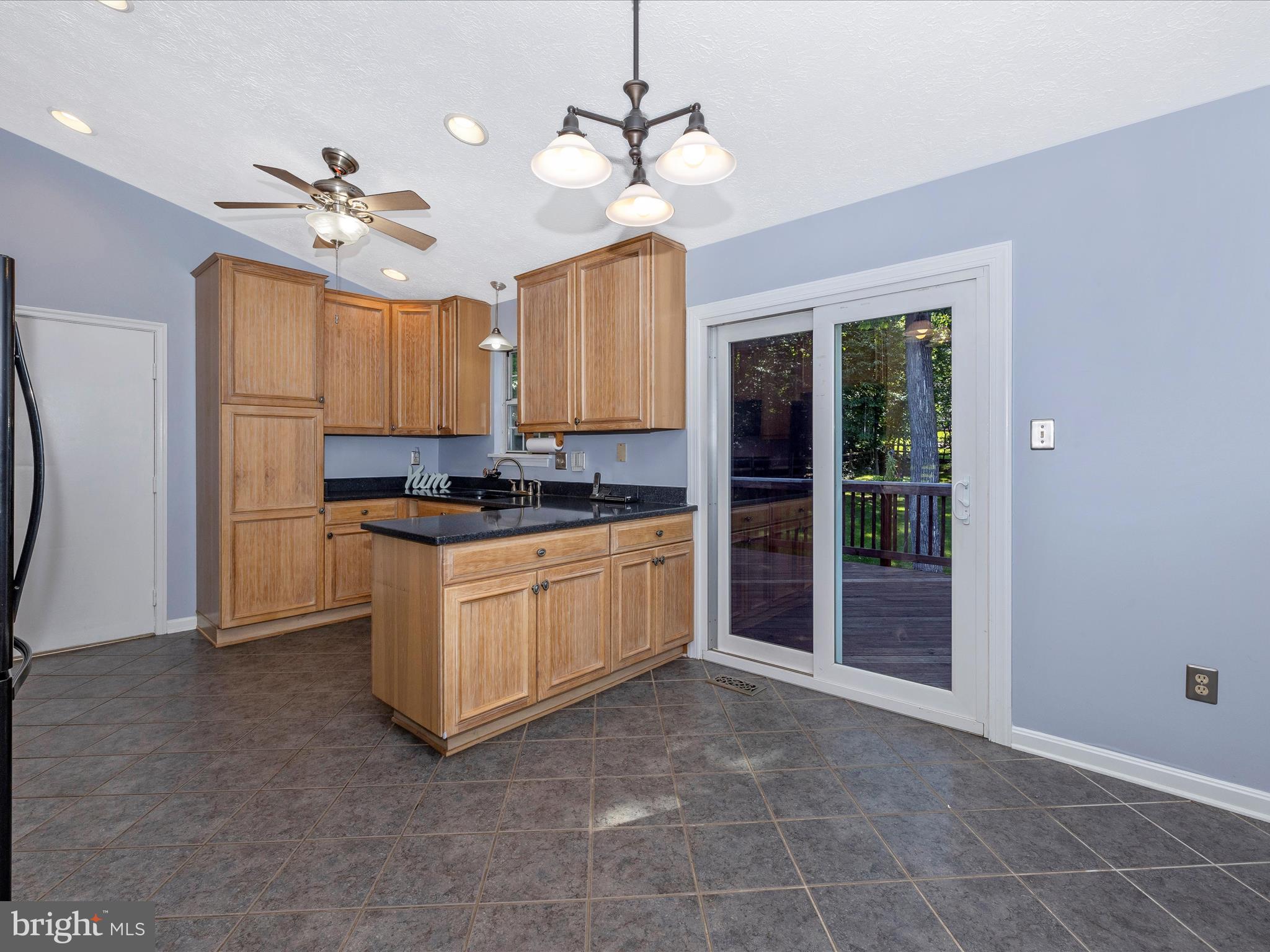 POTOMAC VILLAGE - Residential