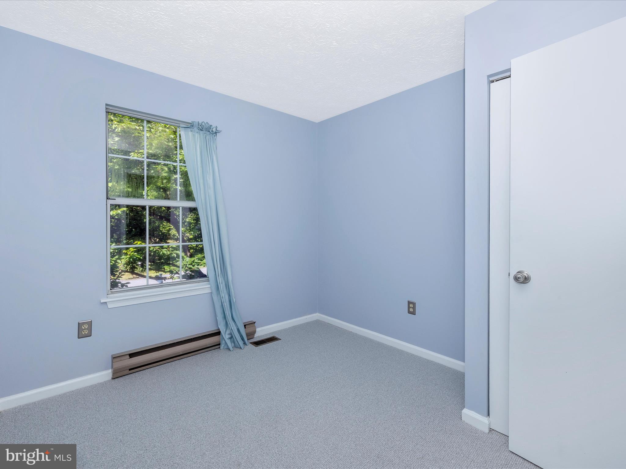 POTOMAC VILLAGE - Residential