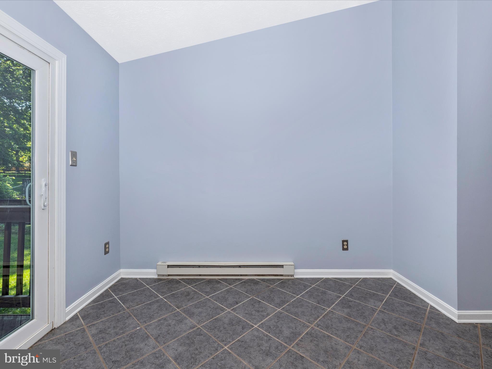 POTOMAC VILLAGE - Residential