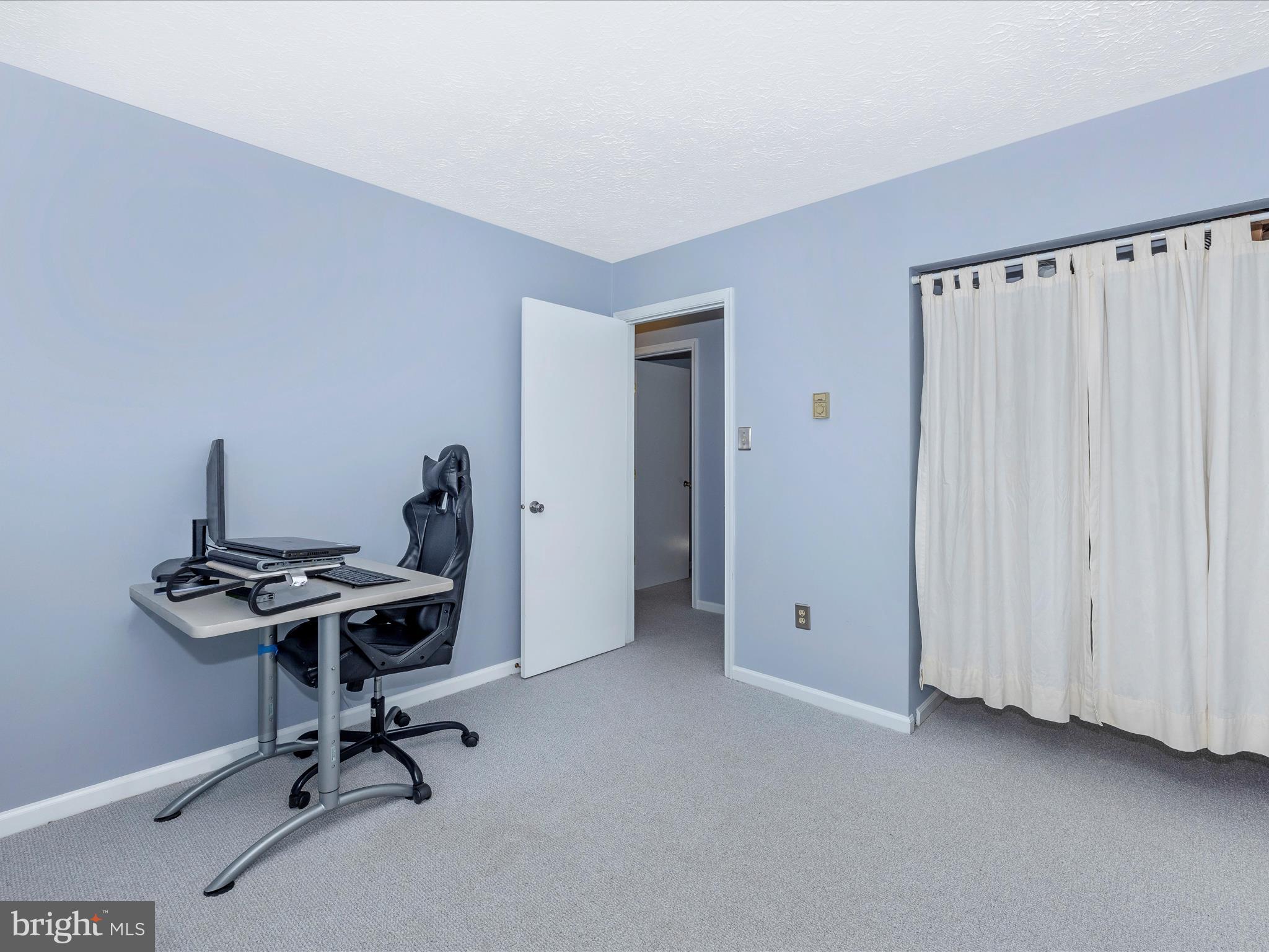 POTOMAC VILLAGE - Residential