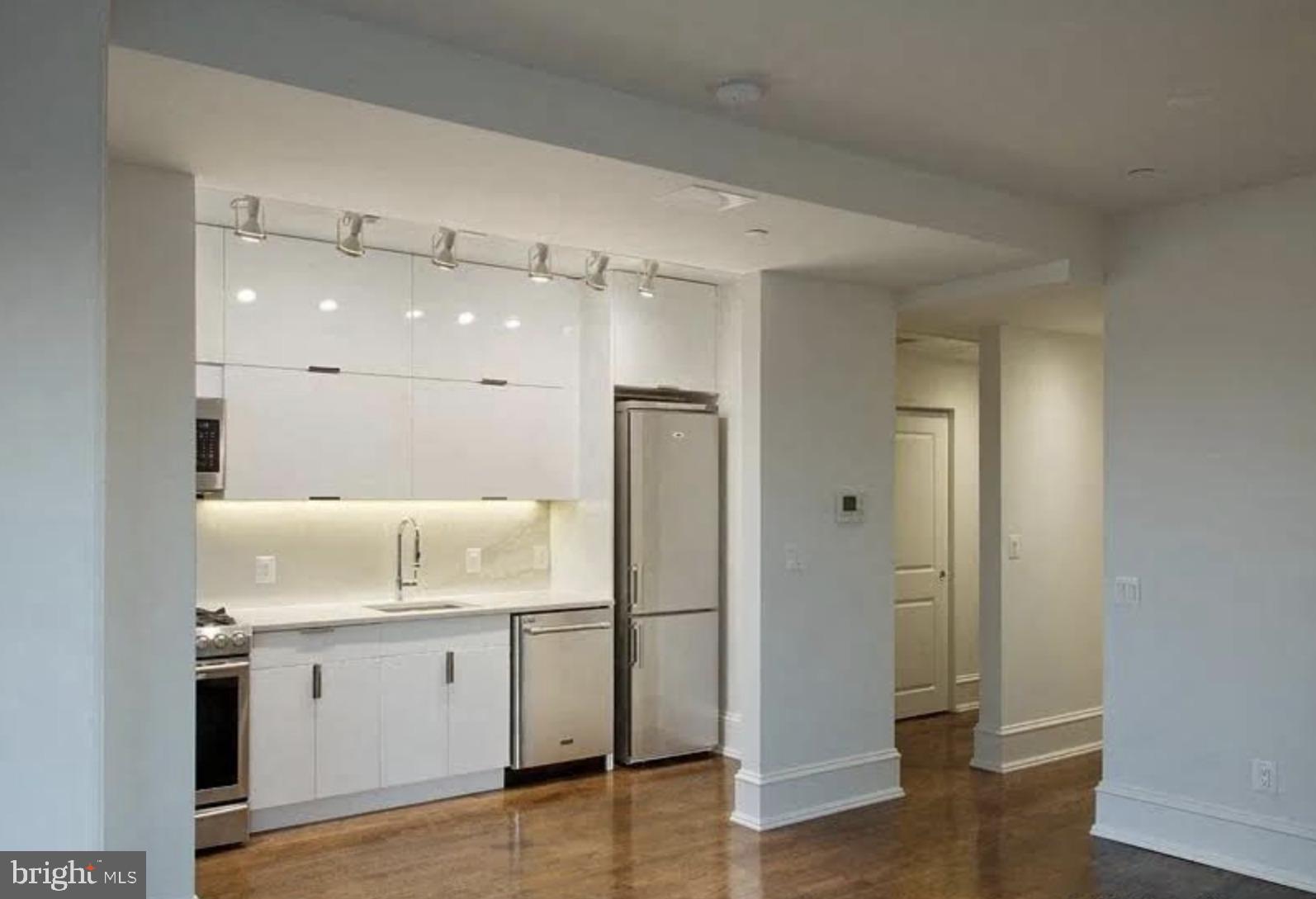 501 SEWARD SQUARE SE 5