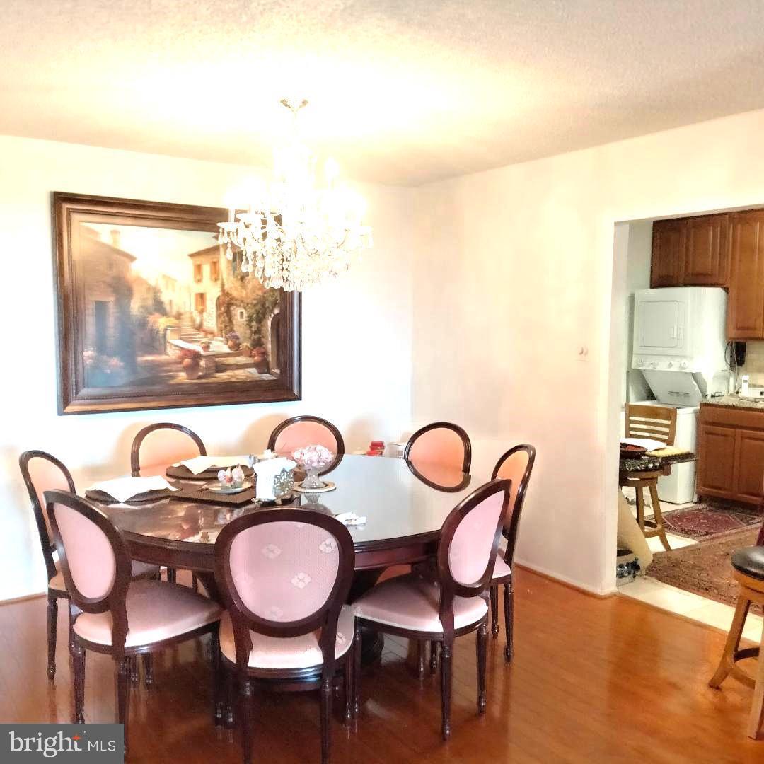 1800 OLD MEADOW ROAD 1412