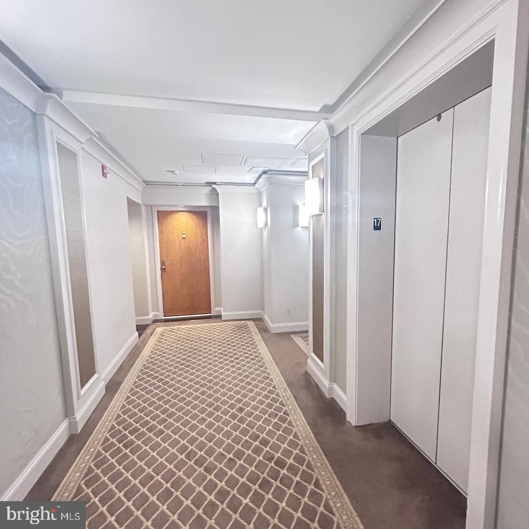 1800 OLD MEADOW ROAD 1412
