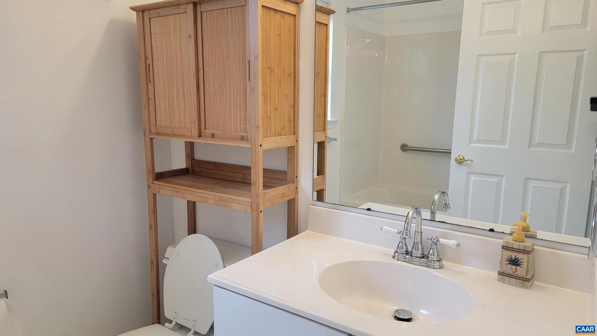 EVERGREEN VILLAGE - Residential Lease