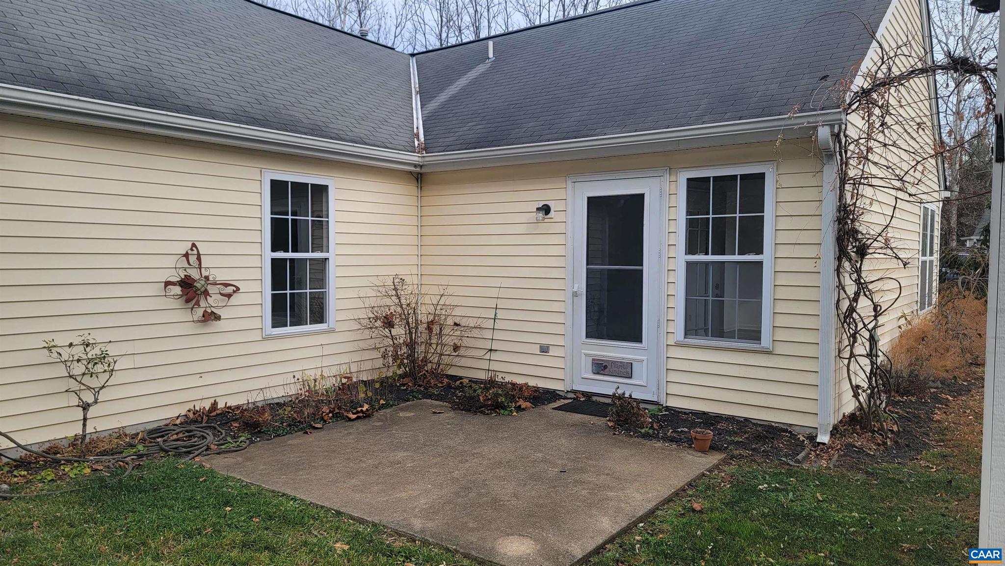 EVERGREEN VILLAGE - Residential Lease