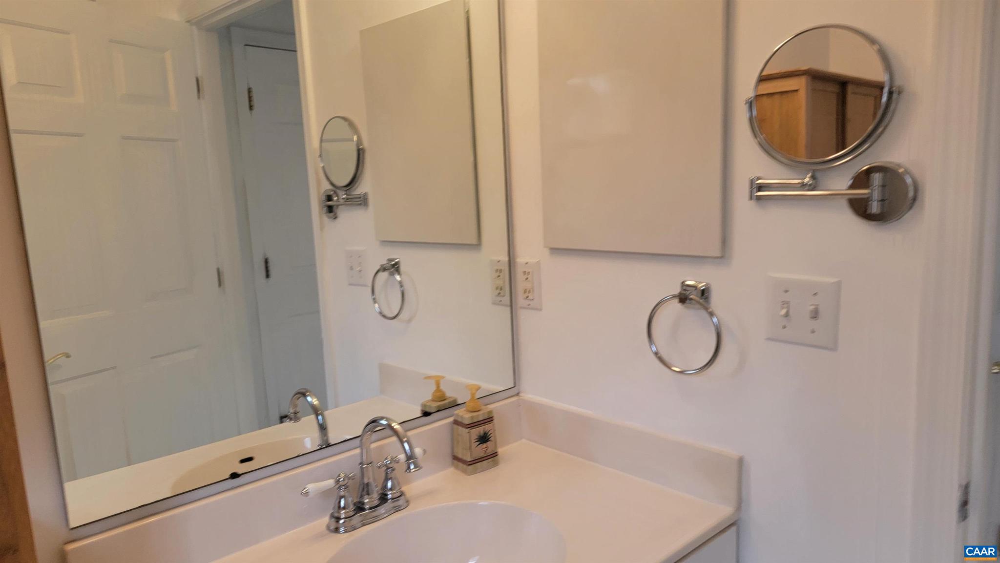 EVERGREEN VILLAGE - Residential Lease