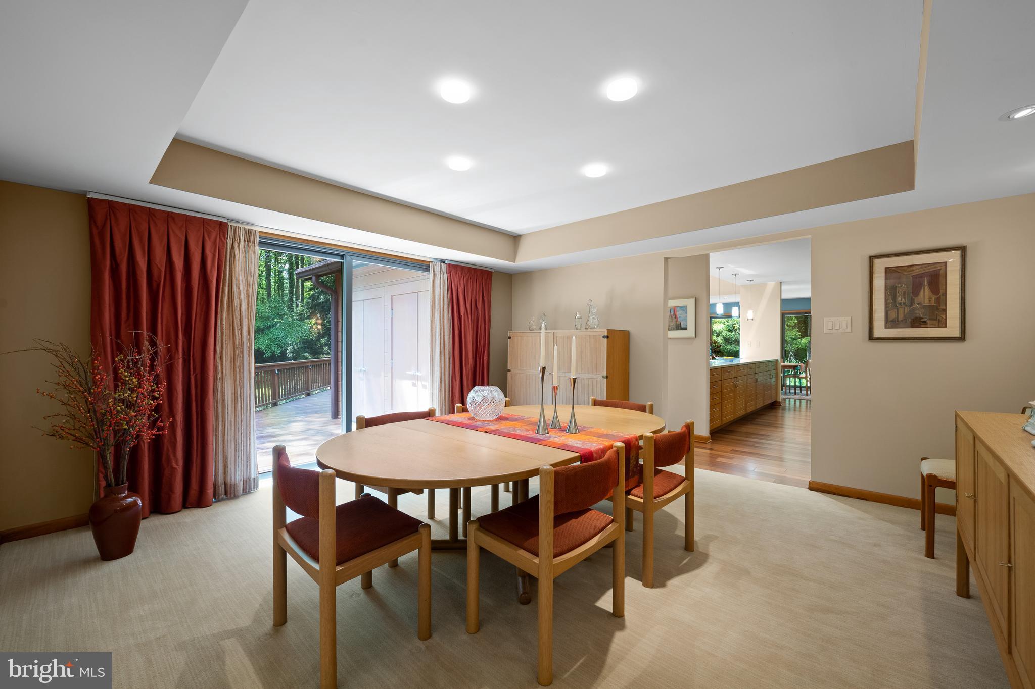 RADNOR HUNT - Residential