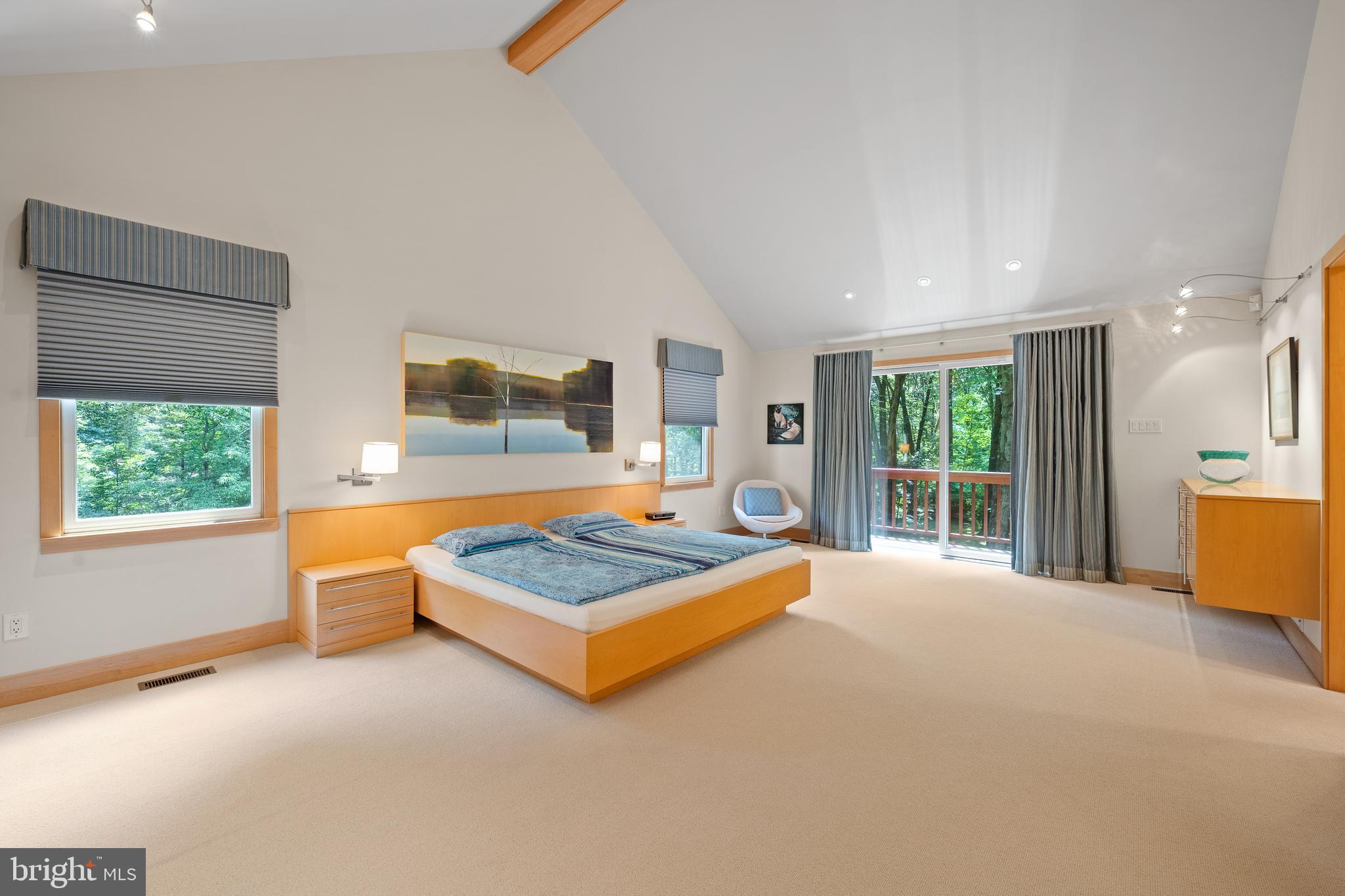 RADNOR HUNT - Residential