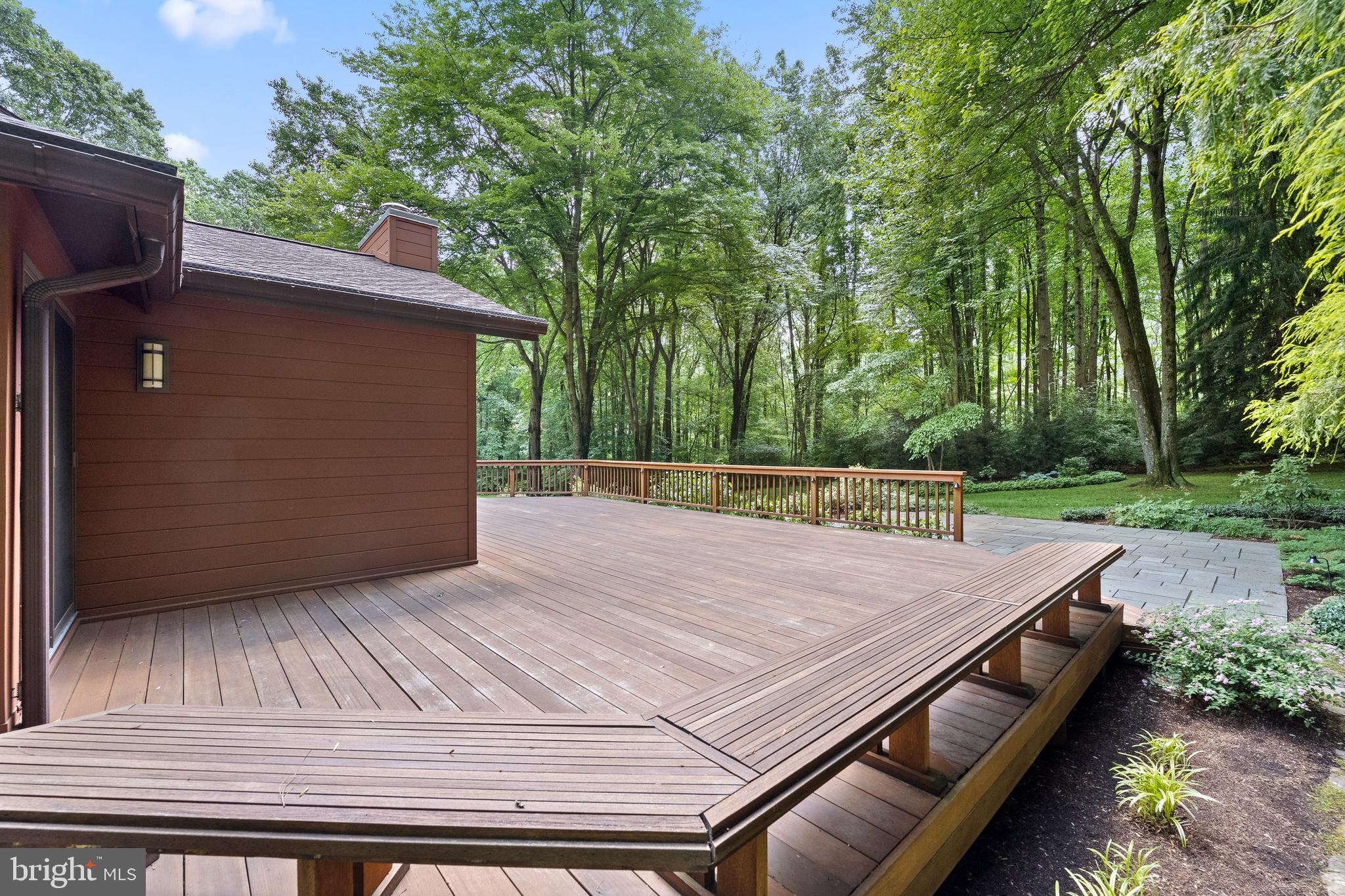 RADNOR HUNT - Residential