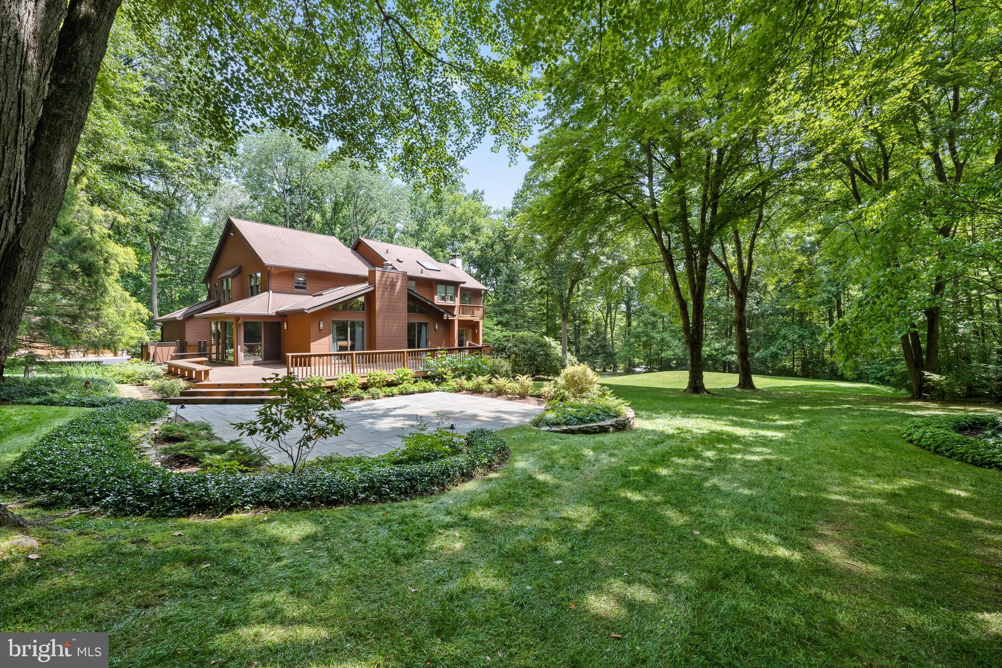 RADNOR HUNT - Residential