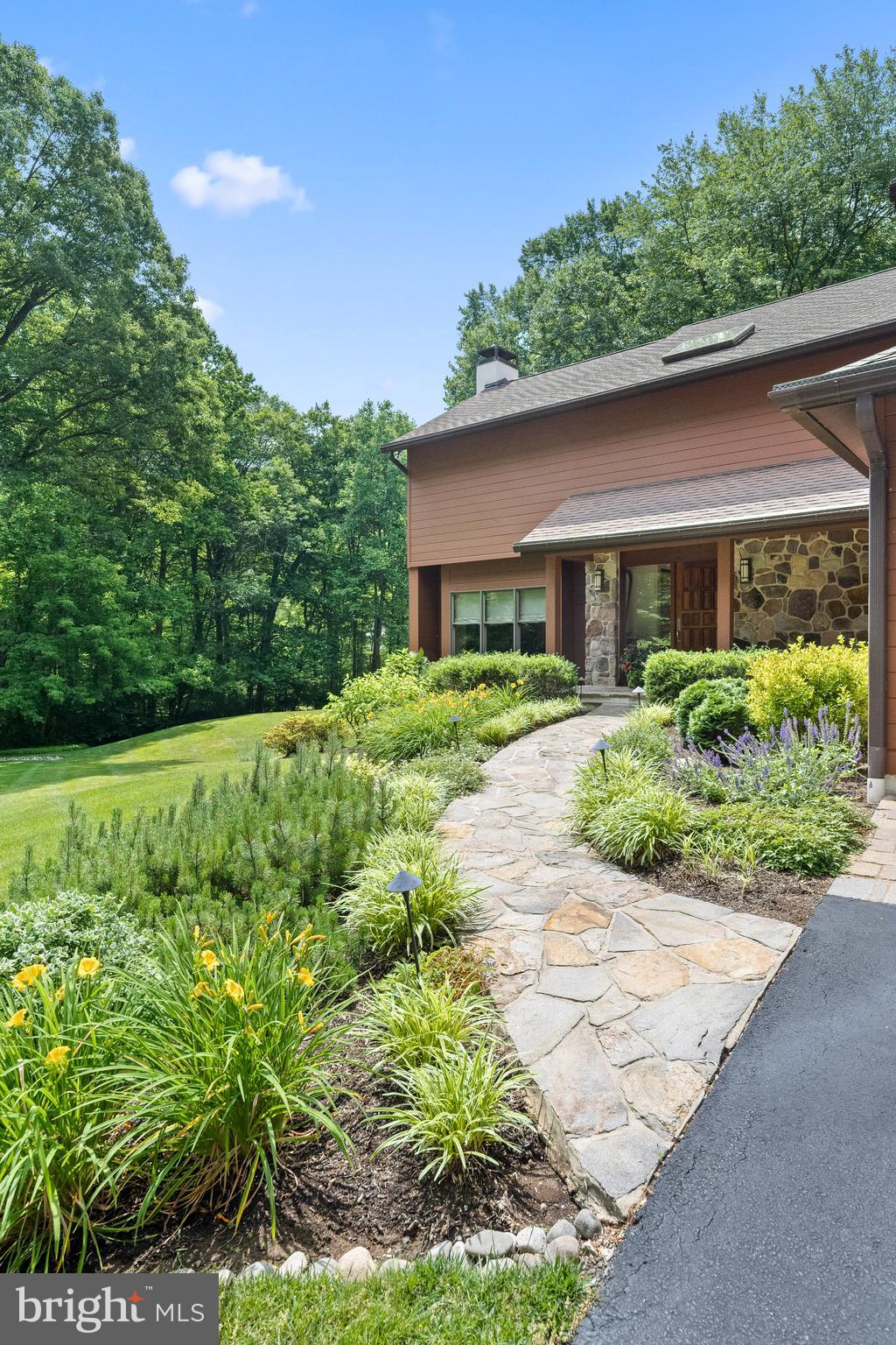 RADNOR HUNT - Residential