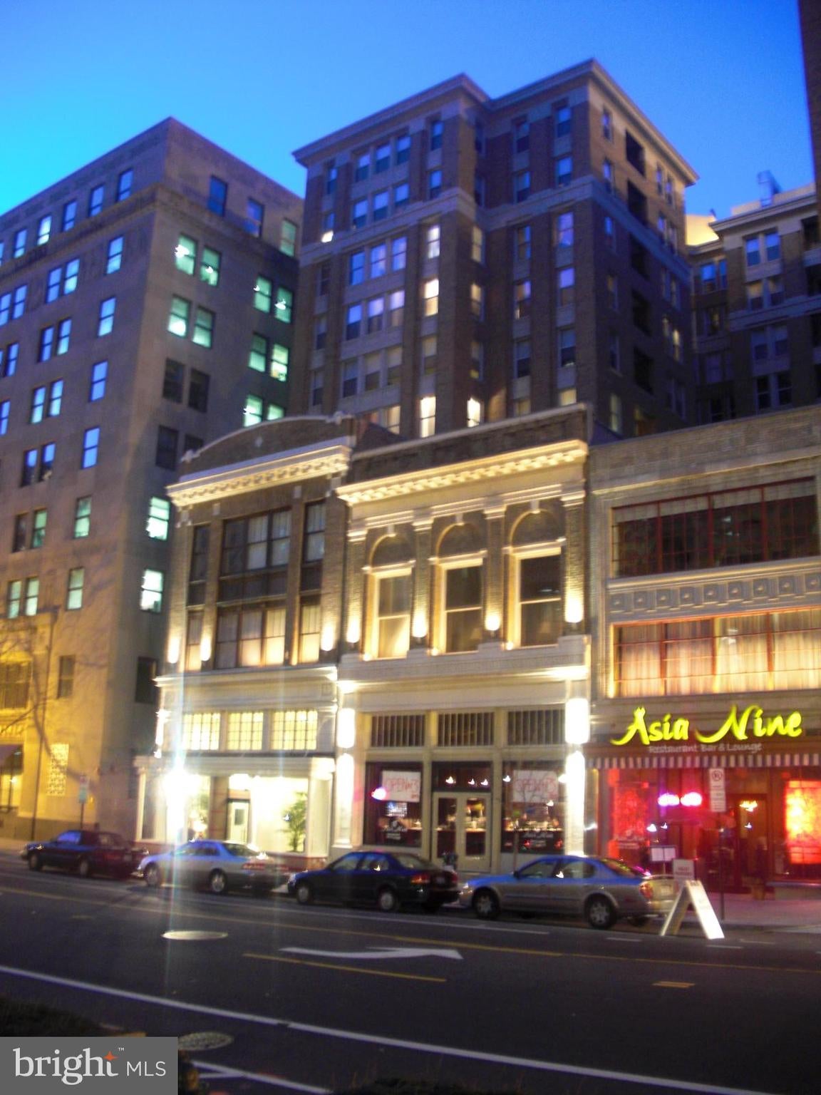 915 NW E STREET NW 1004