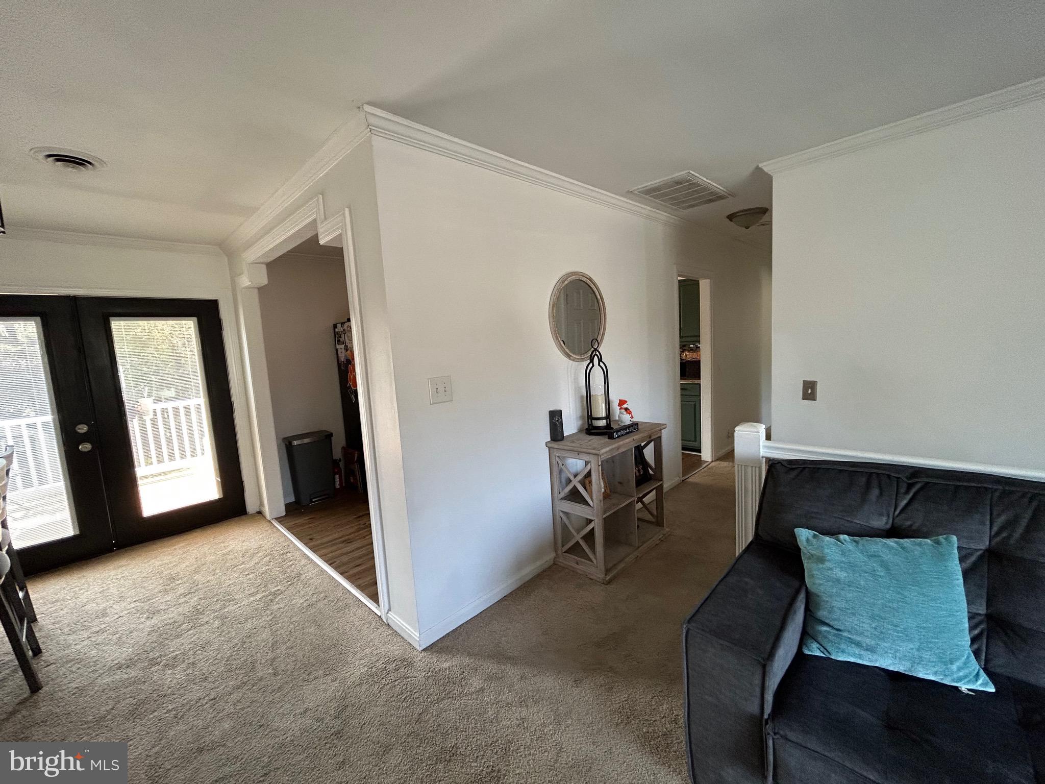 SANDY POINT - Residential