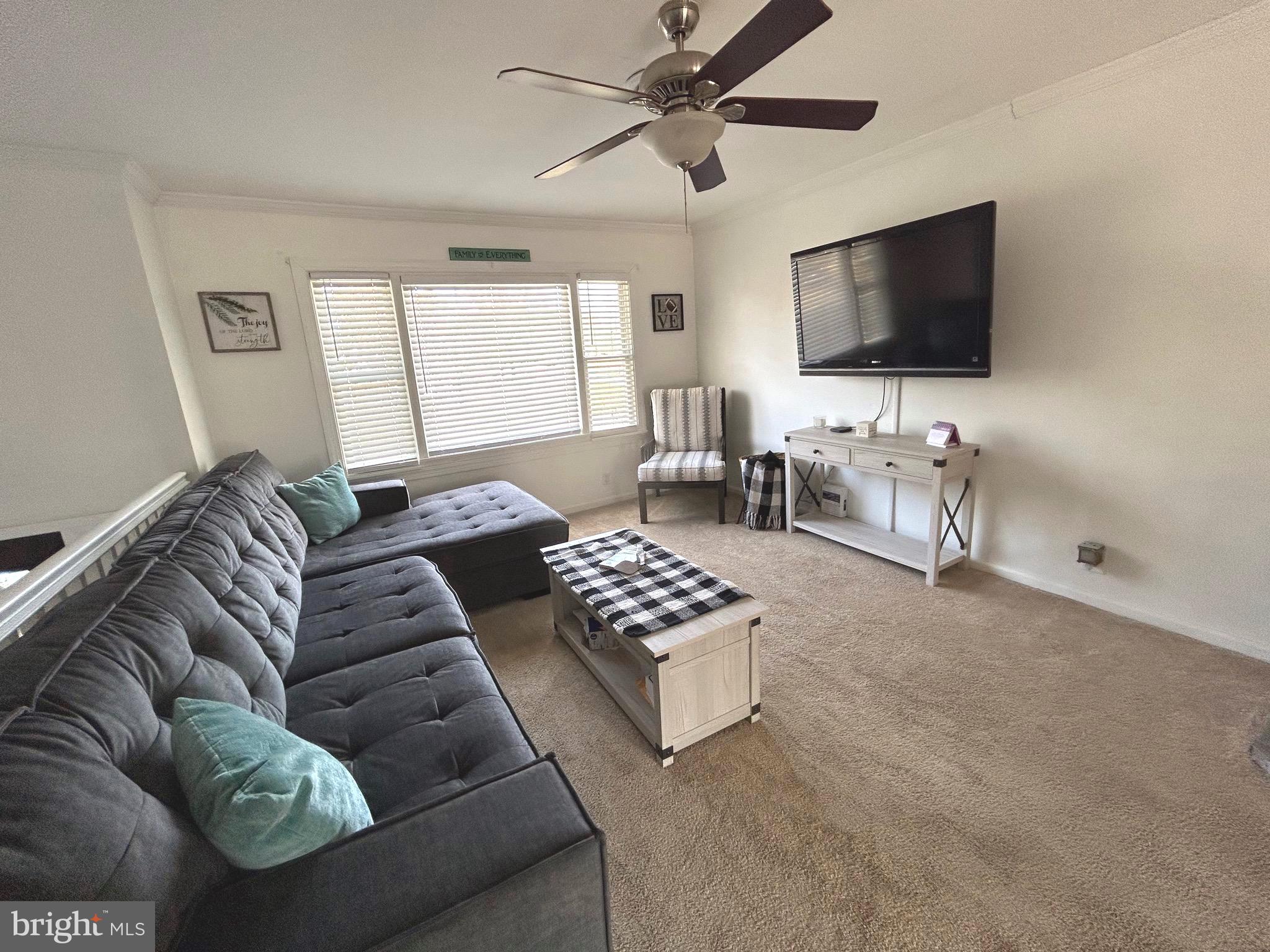 SANDY POINT - Residential