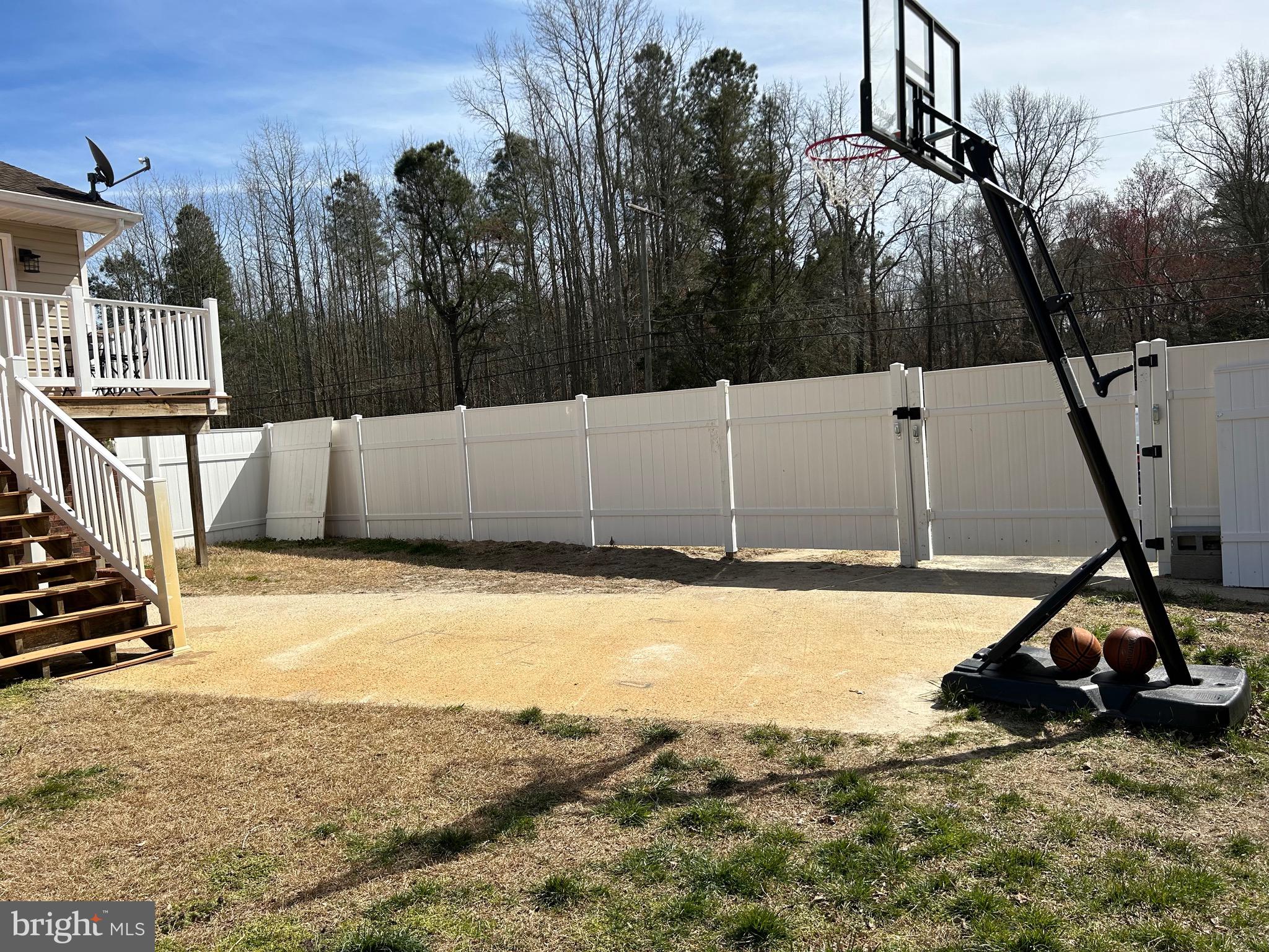 SANDY POINT - Residential