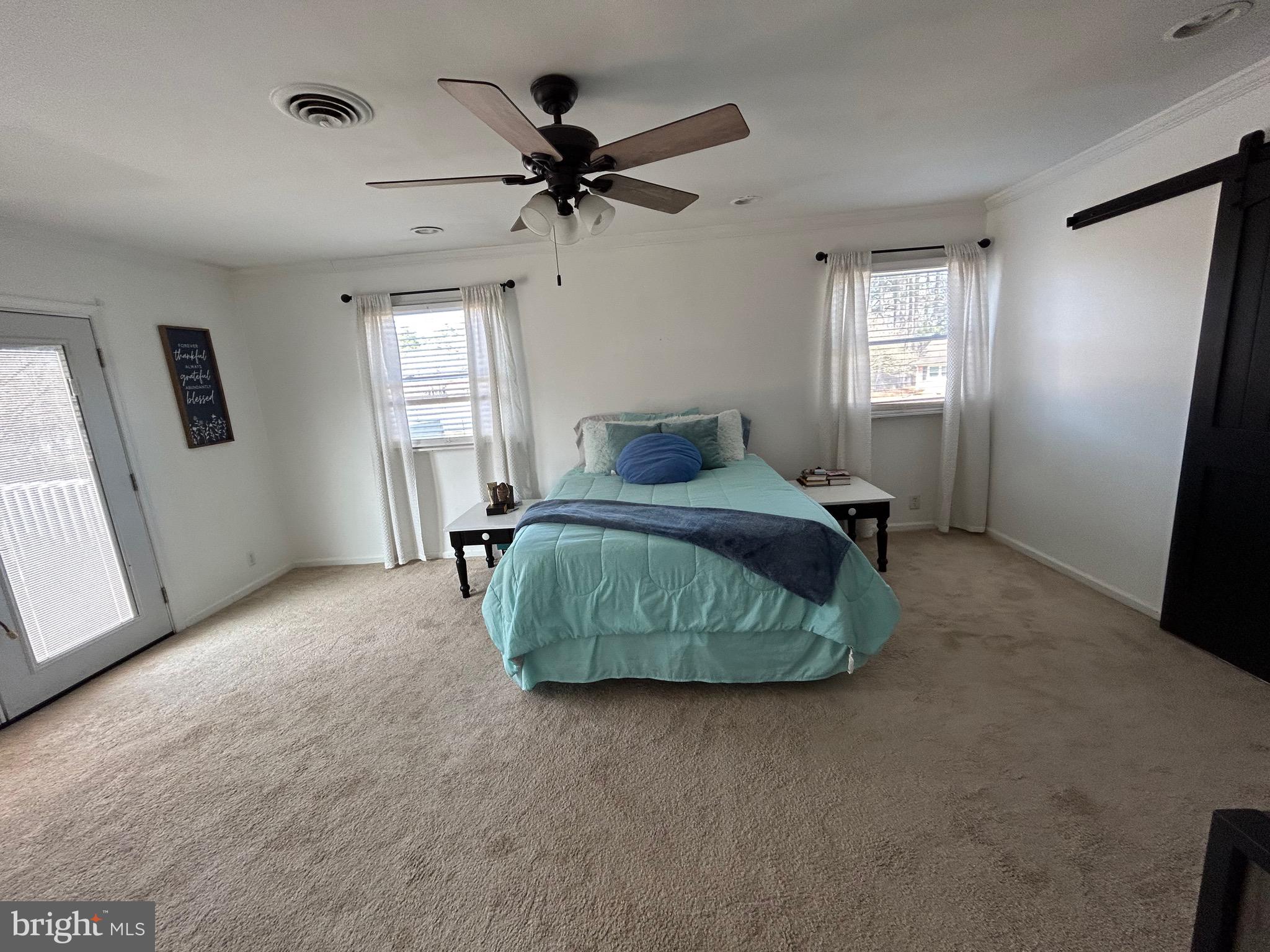 SANDY POINT - Residential