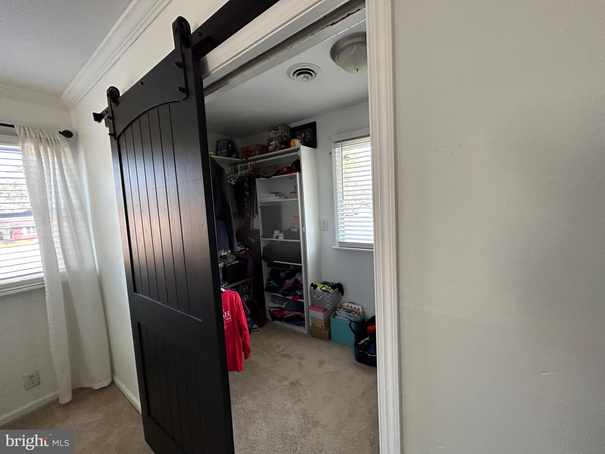 SANDY POINT - Residential