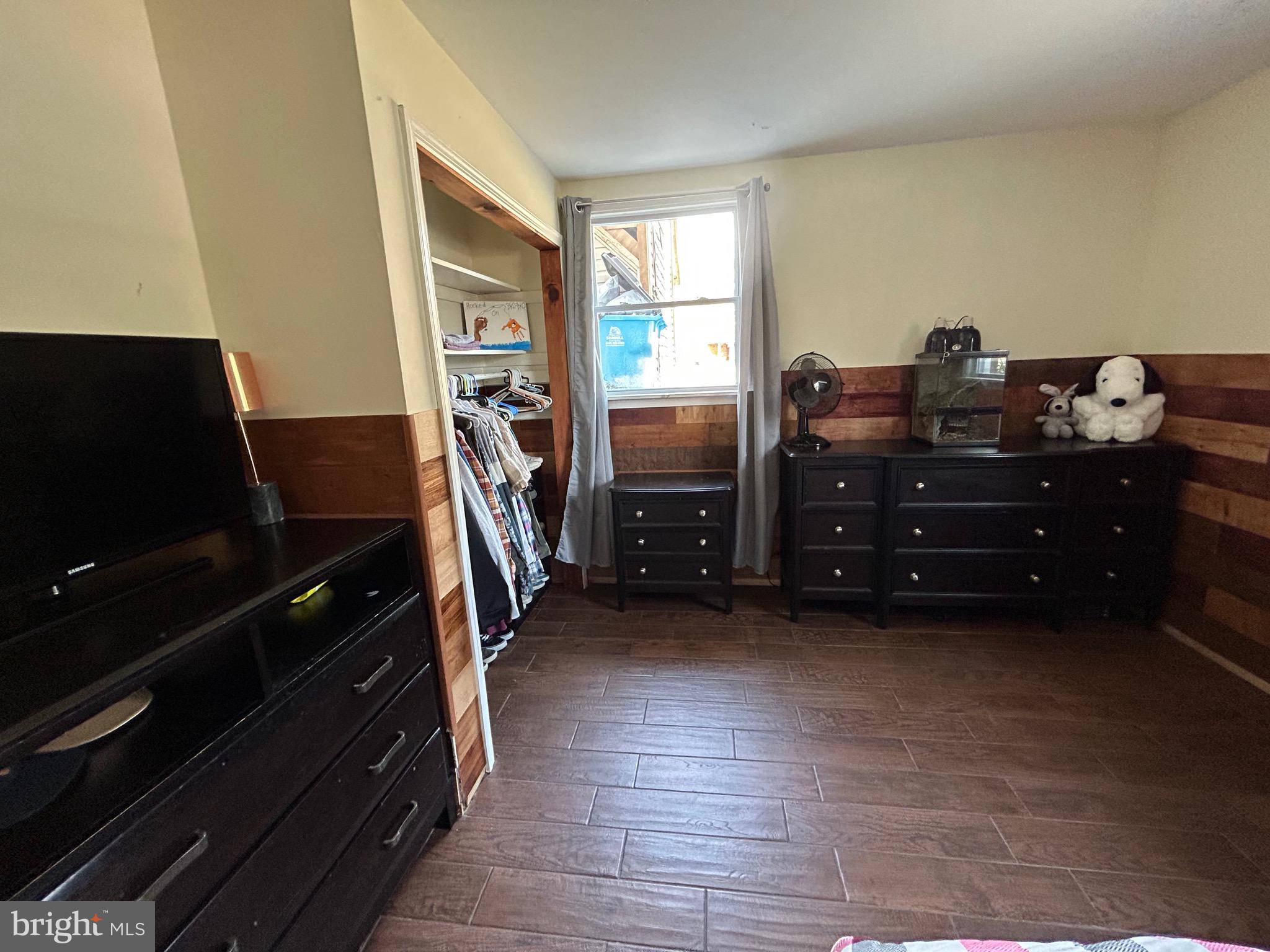 SANDY POINT - Residential