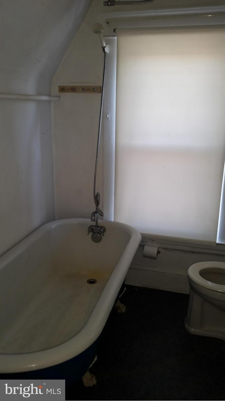 LAURAVILLE HISTORIC DISTRICT - Residential Lease