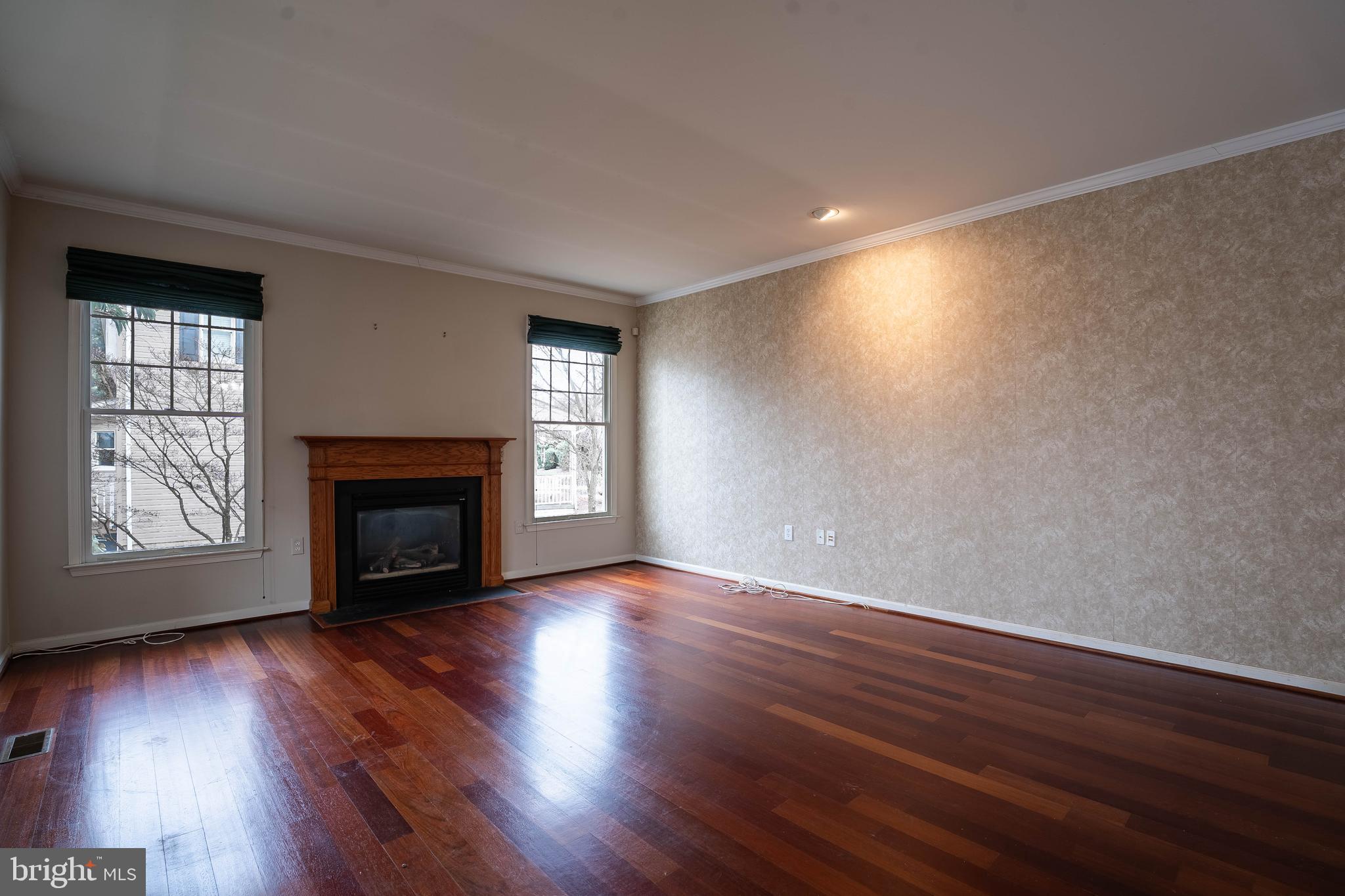 BUCKINGHAM HILLS - Residential