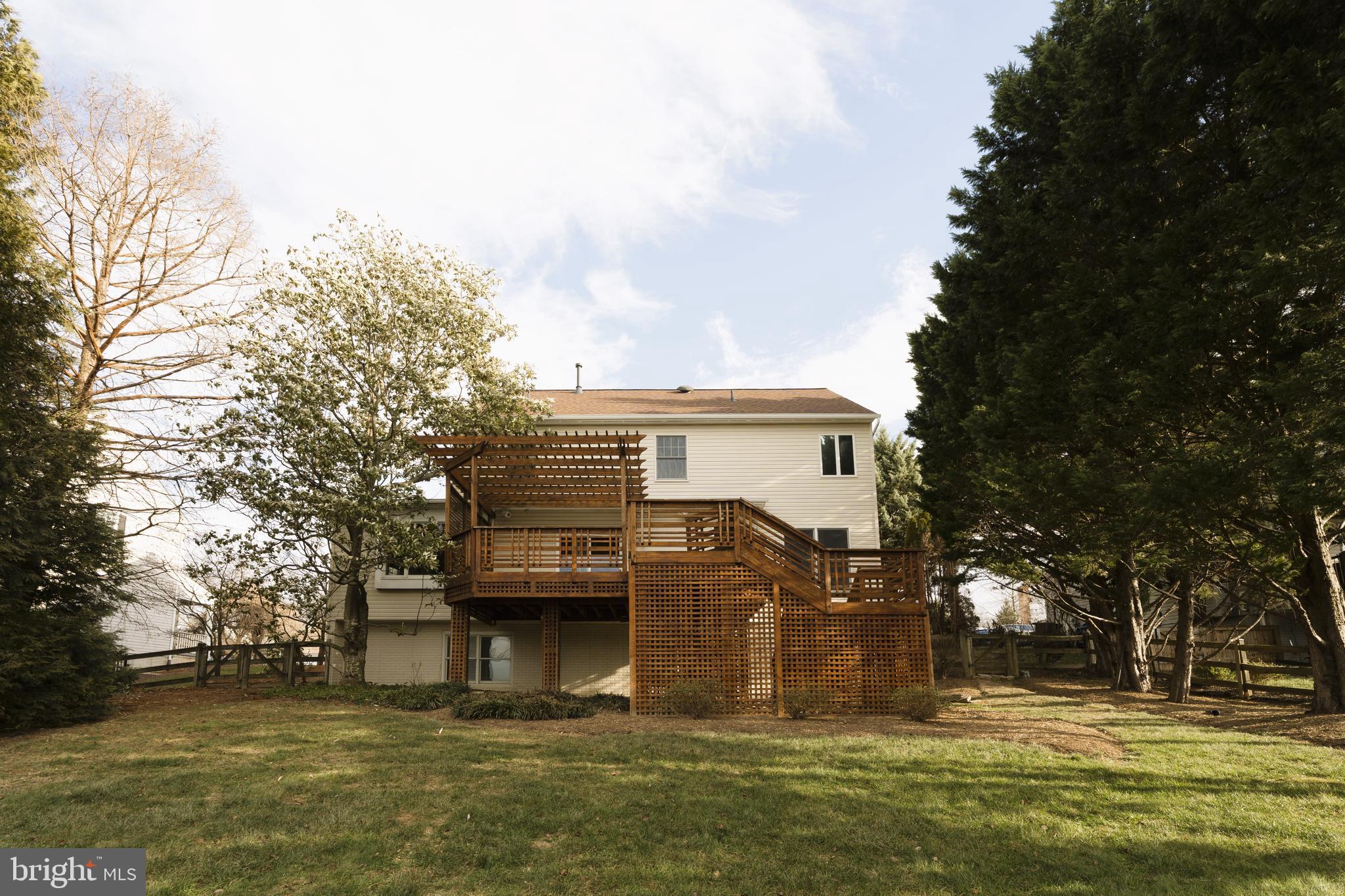 BUCKINGHAM HILLS - Residential