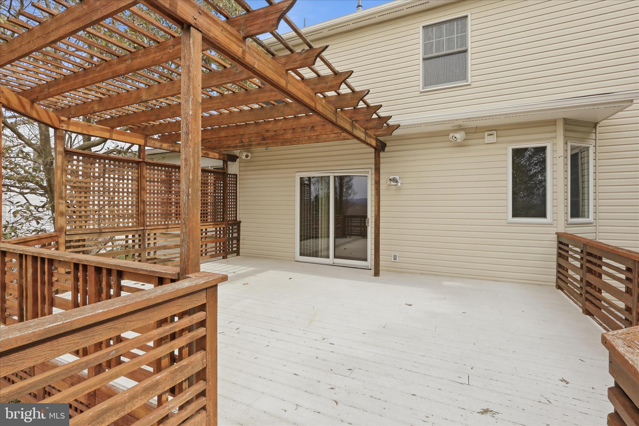 BUCKINGHAM HILLS - Residential