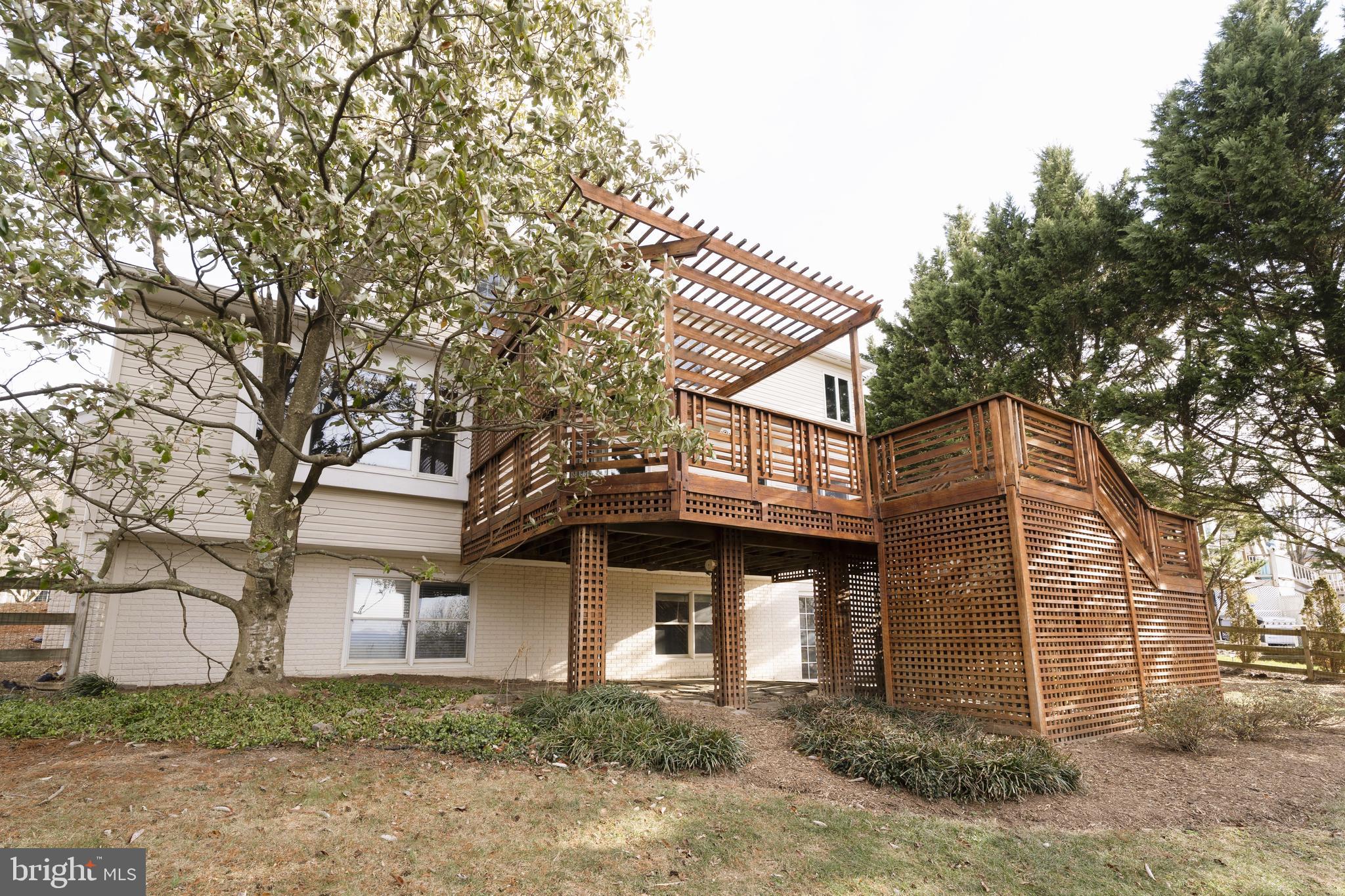 BUCKINGHAM HILLS - Residential