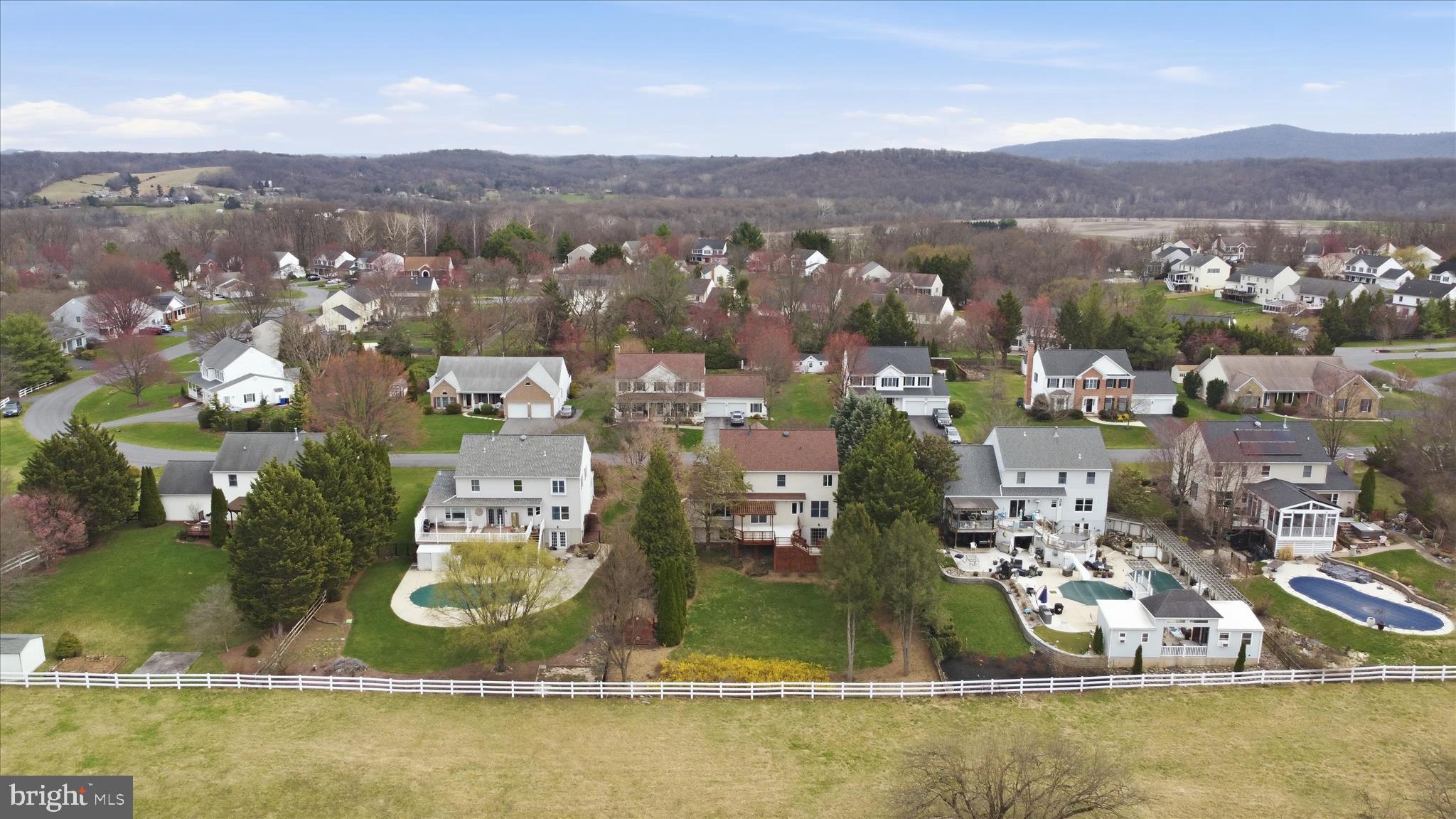 BUCKINGHAM HILLS - Residential