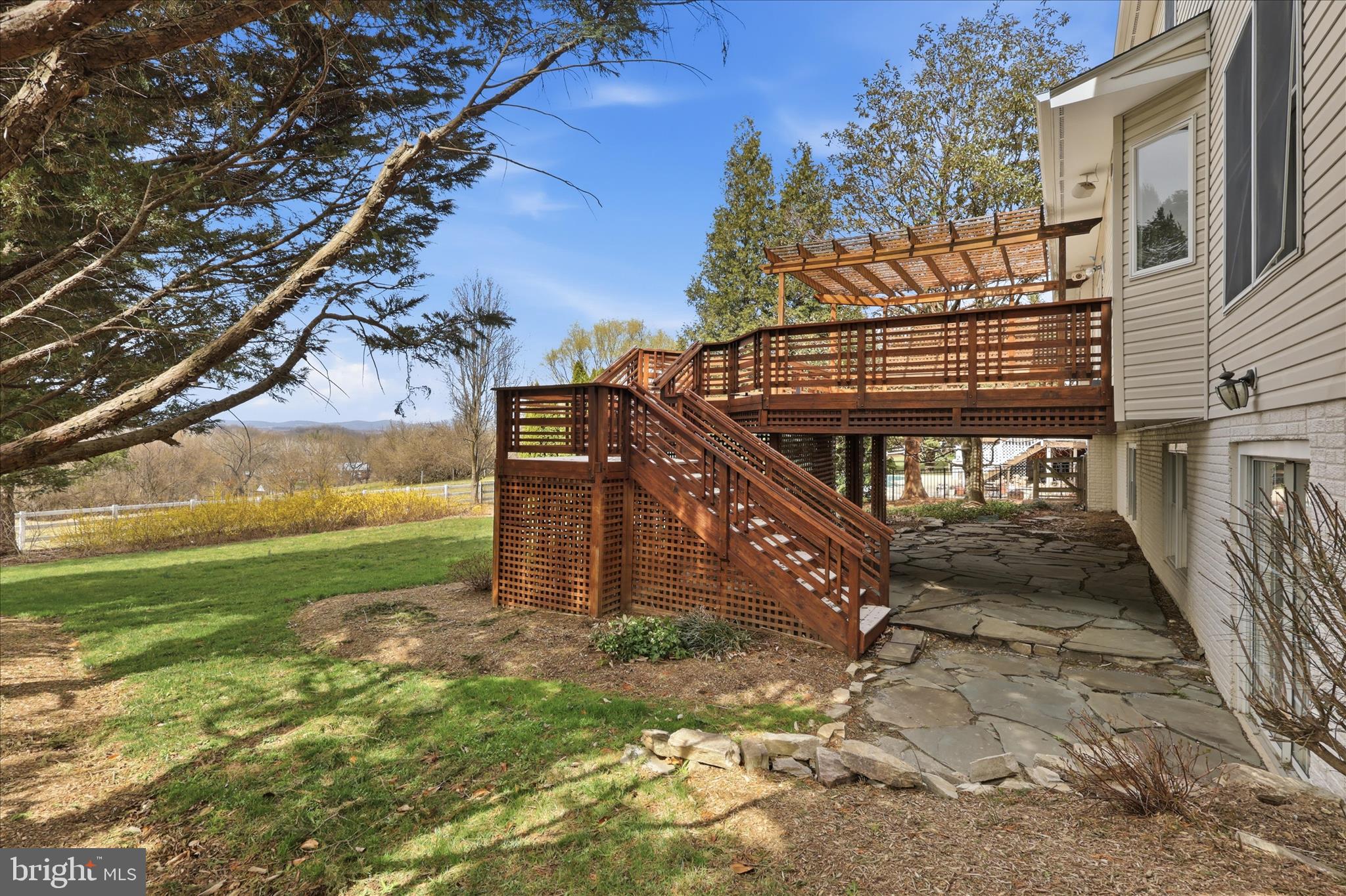 BUCKINGHAM HILLS - Residential