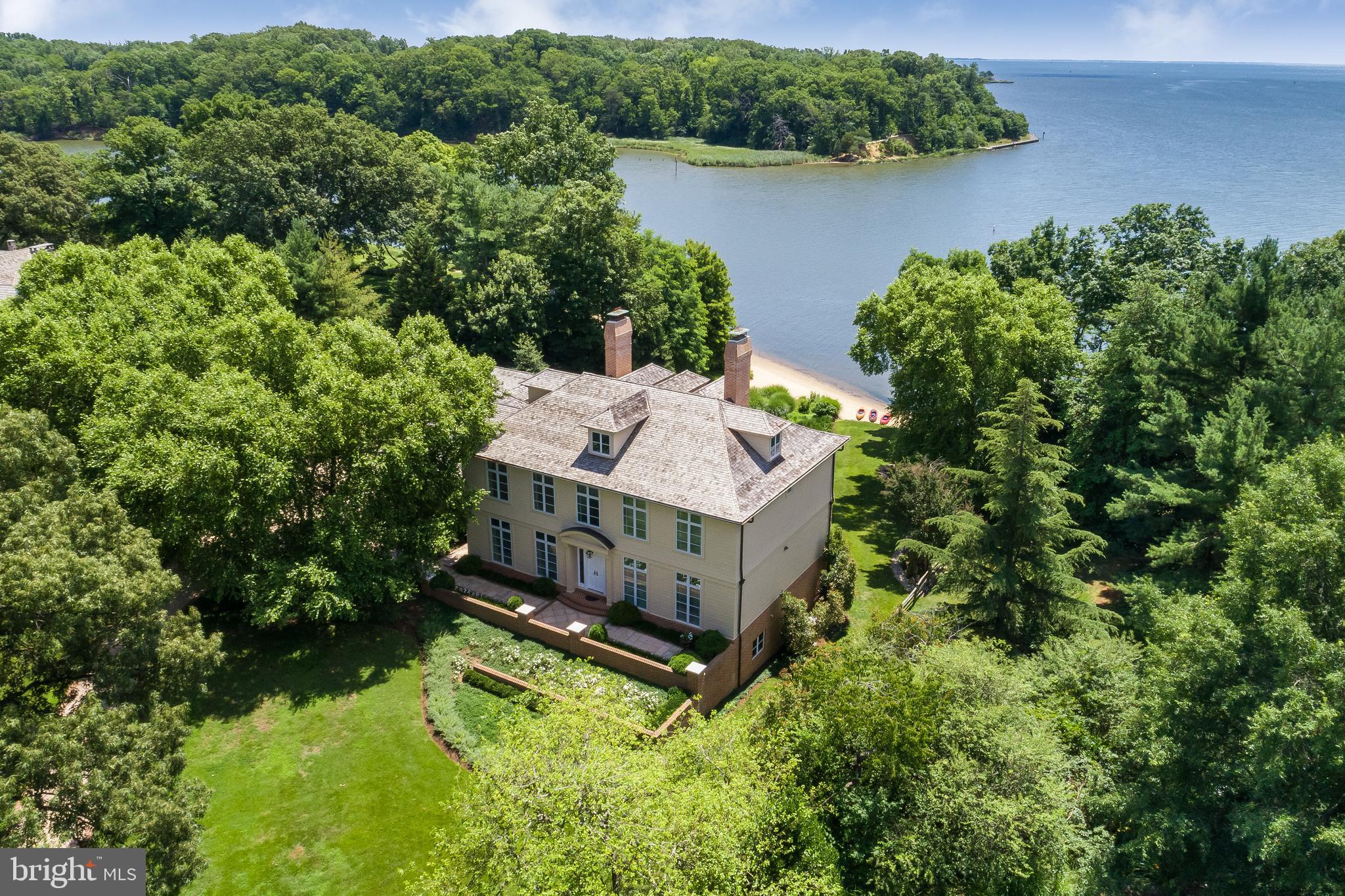 WIMBLEDON FARMS - Residential